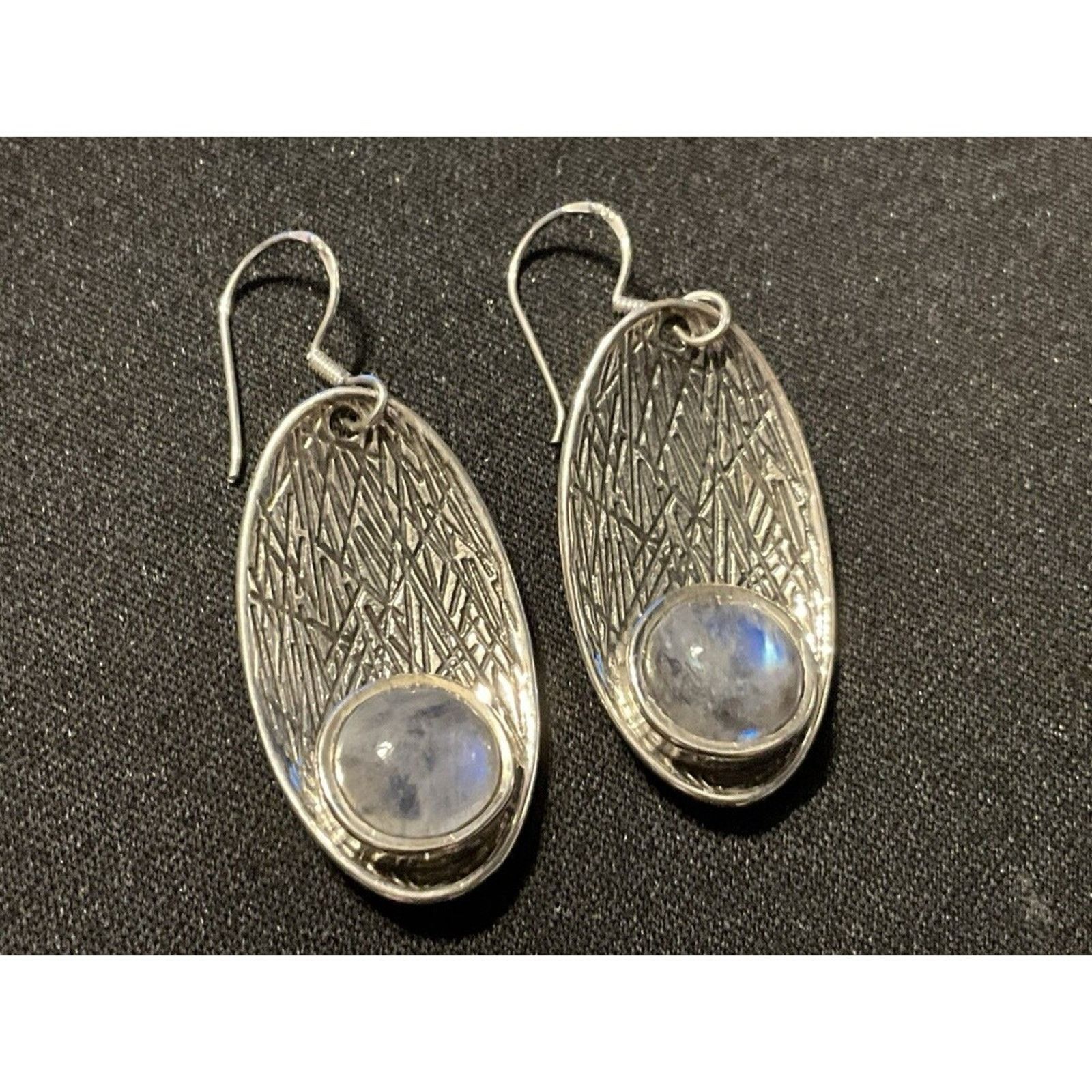Other 925 Sterling Silver Textured Moonstone Earrings Fish Hook Size ONE SIZE - 1 Thumbnail