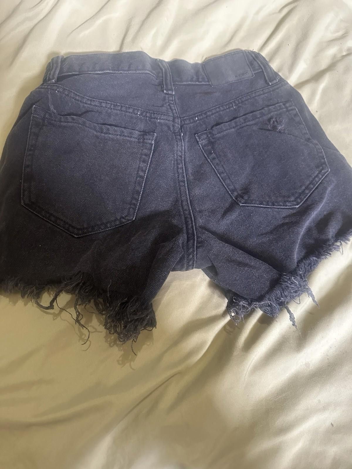 Aeropostale size 2 shorts aeropostale 90s Cutoff High rise Black Size 26" / US 2 / IT 38 - 8 Thumbnail