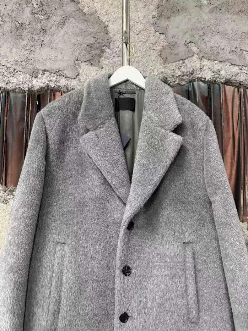 Prada Prada Size 48 Wool Coat. Size US M / EU 48-50 / 2 - 3 Thumbnail