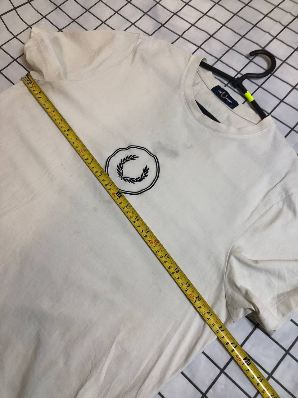 Fred Perry FRED PERRY LOGO CENTER CIRCLE BLACK WHITE tee Size US XL / EU 56 / 4 - 12 Thumbnail