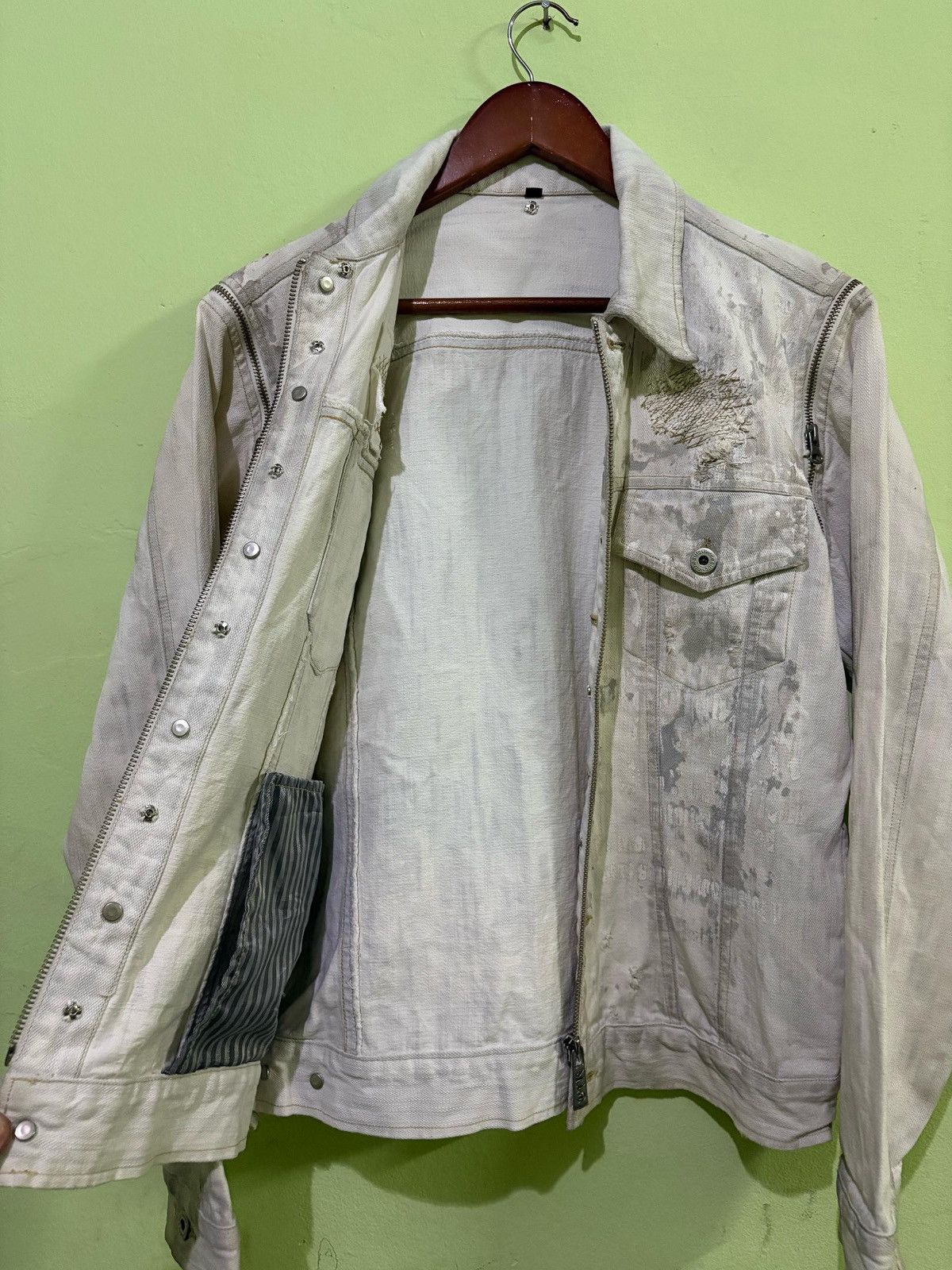 In The Attic × Japanese Brand In the attic Distressed Trucker Jacket Design Size US M / EU 48-50 / 2 - 4 Thumbnail