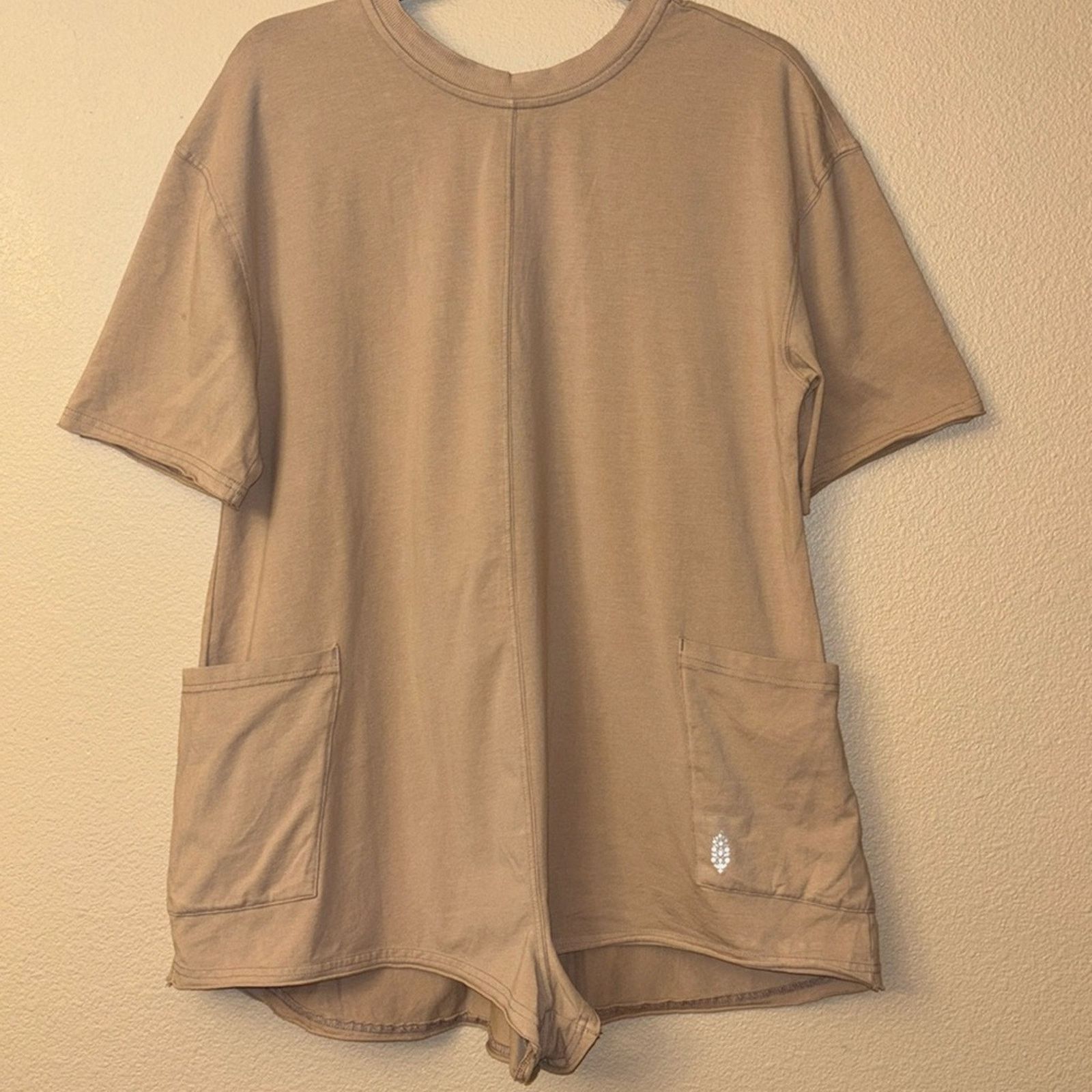Free People NEW! $60 FREE PEOPLE Movement XS HOT SHOT TEE ROMPER Shorts Size 26" / US 2 / IT 38 - 3 Thumbnail
