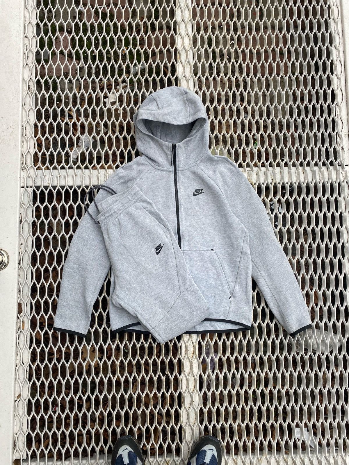 image of Nike Tech Fleece Track Suit Size S Drill Swoosh in Grey, Men's