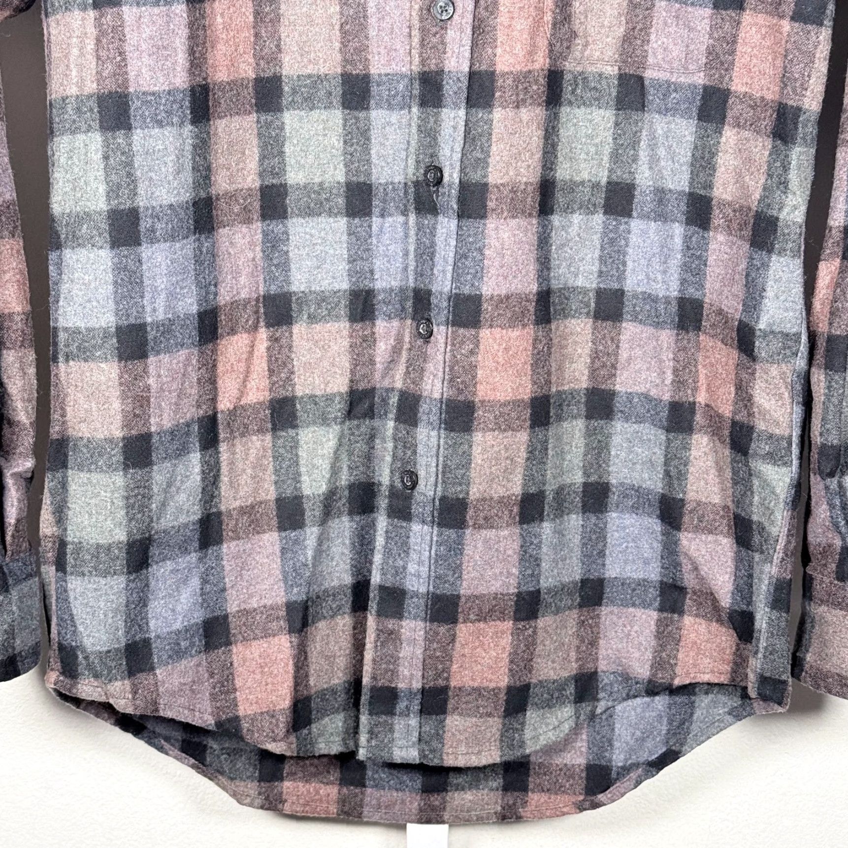 Pendleton VINTAGE Pendleton Shirt Gray Plaid Elbow Patch Men's Medium Size US M / EU 48-50 / 2 - 3 Thumbnail