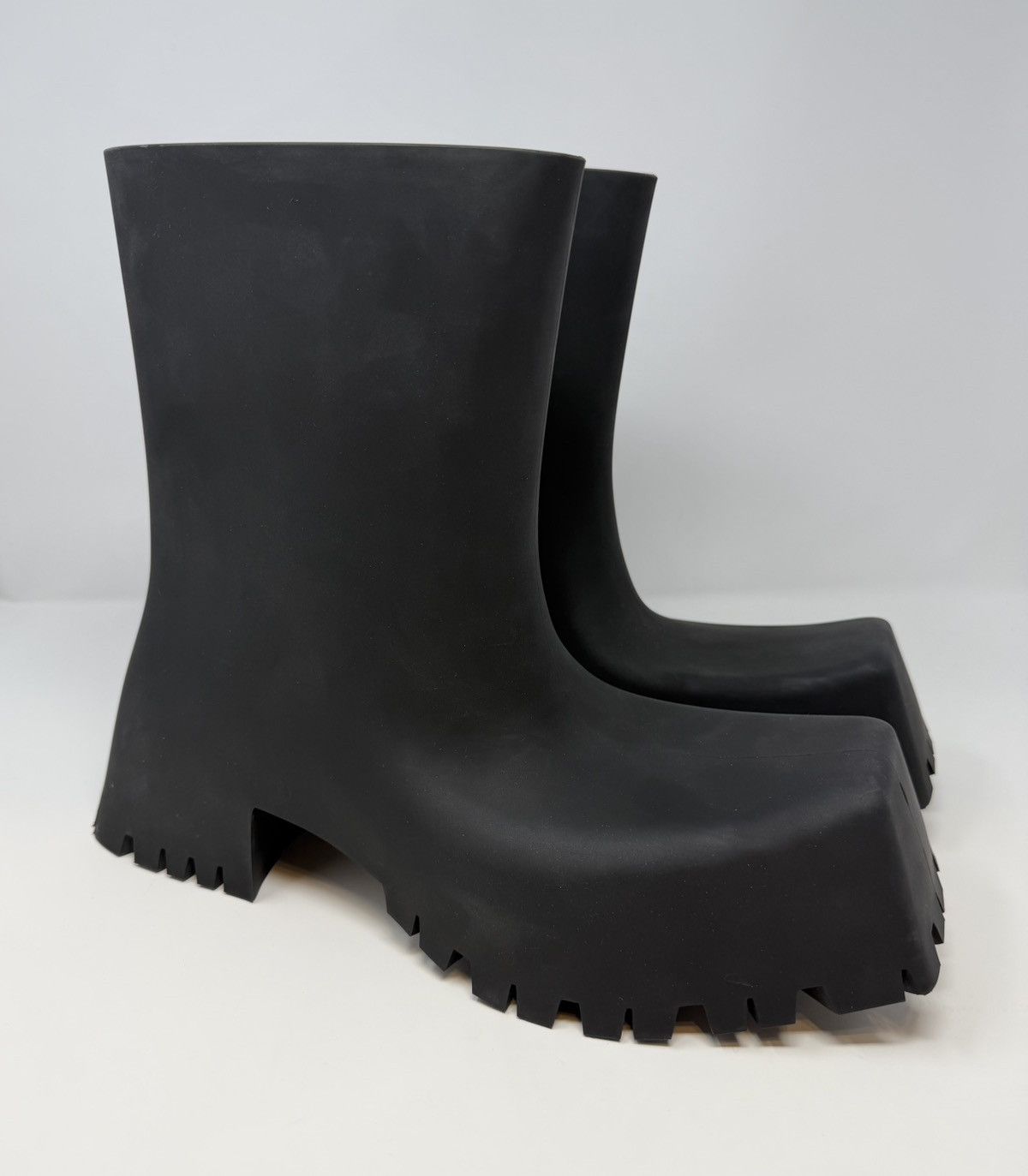 Balenciaga Balenciaga Trooper Rubber Boots Black Size US 13 / EU 46 - 1 Thumbnail