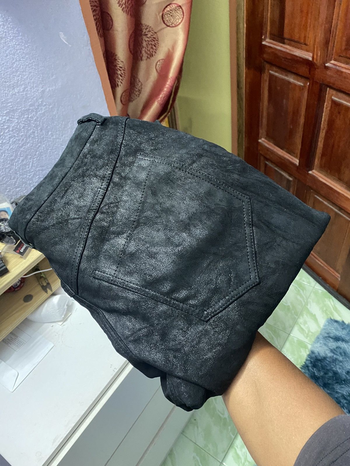 Helmut Lang Helmut Lang Black Shiny Metallic SheepSkins Pants Size US 30 / EU 46 - 9 Thumbnail