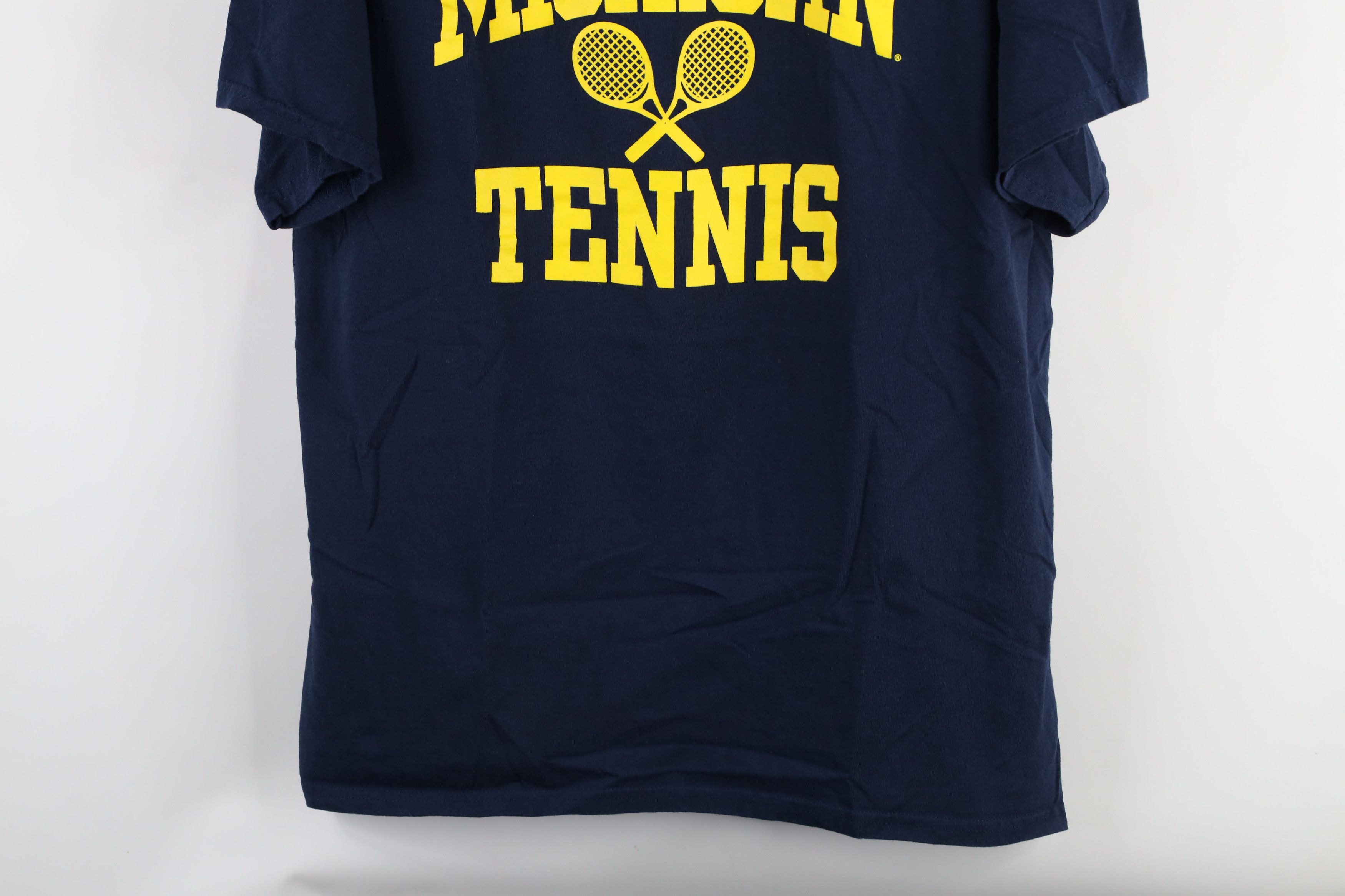 Vintage Vintage Issued University of Michigan Tennis T-Shirt Blue Size US XL / EU 56 / 4 - 3 Thumbnail