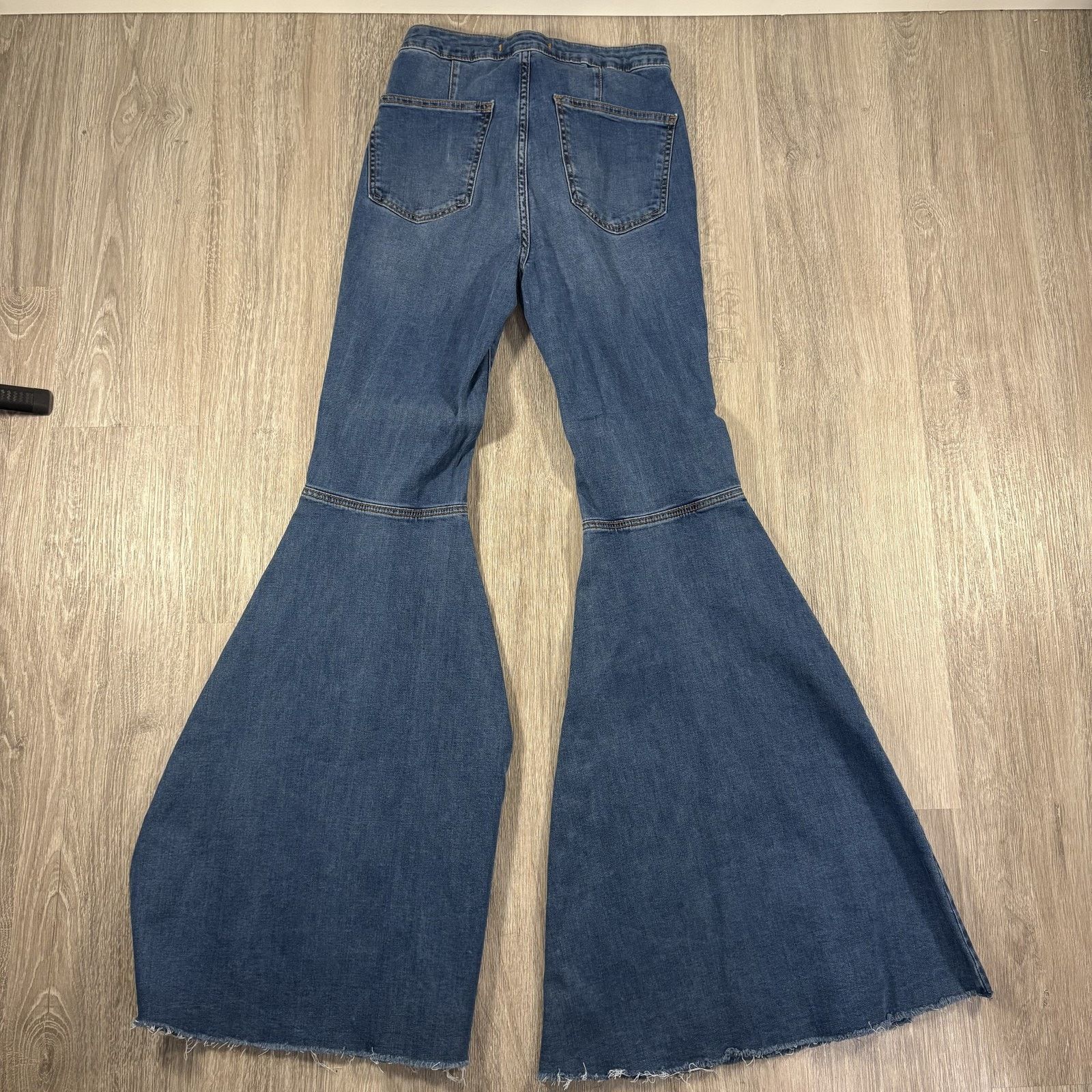 Free People Free People Women's Floa Flare Jeans High Rise Blue Boho 25R Size 25" / US 0 / IT 36 - 7 Thumbnail