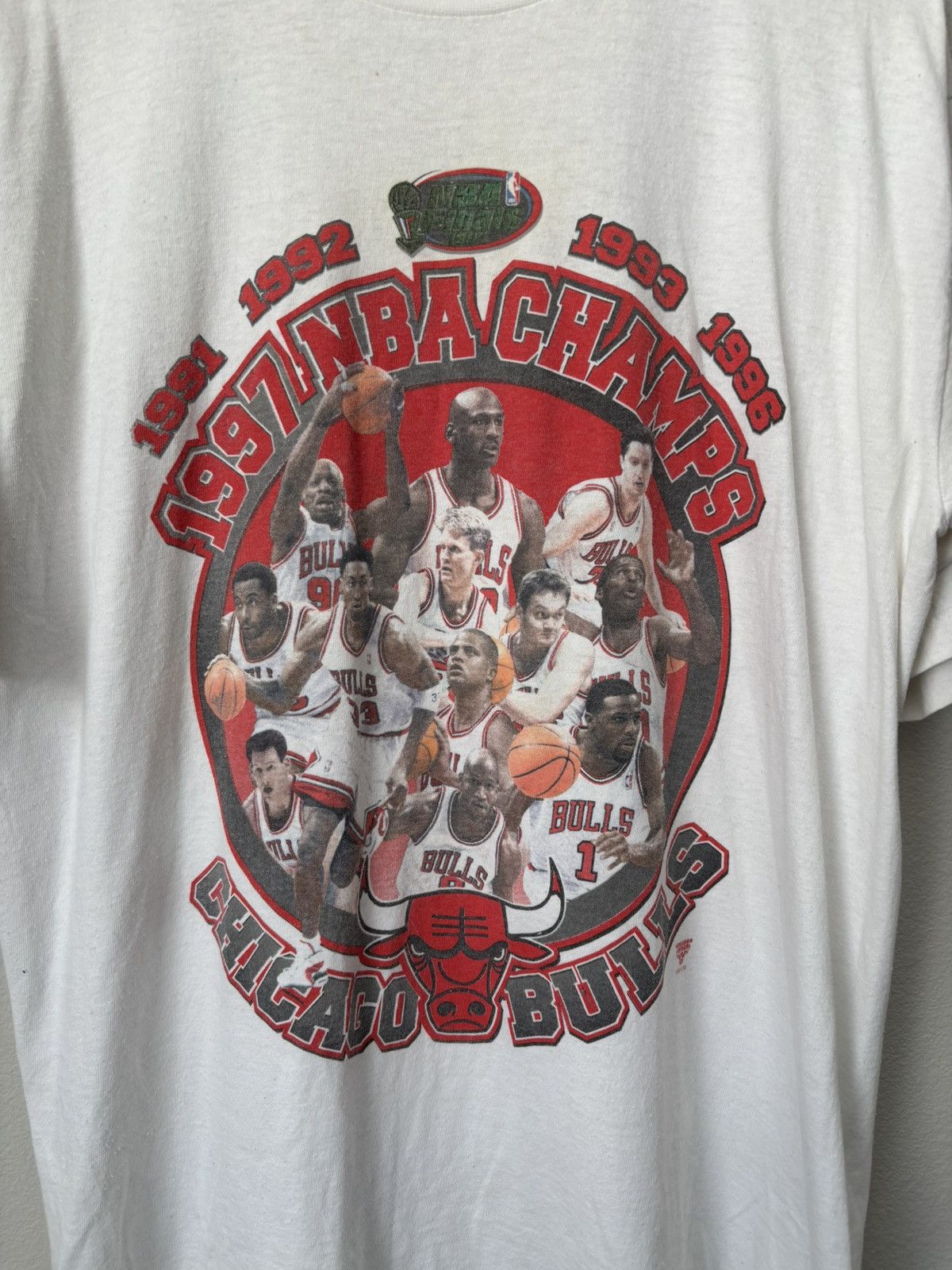 Vintage Vintage 1997 Chicago Bulls NBA Champs Starter Shirt Size US L / EU 52-54 / 3 - 2 Thumbnail