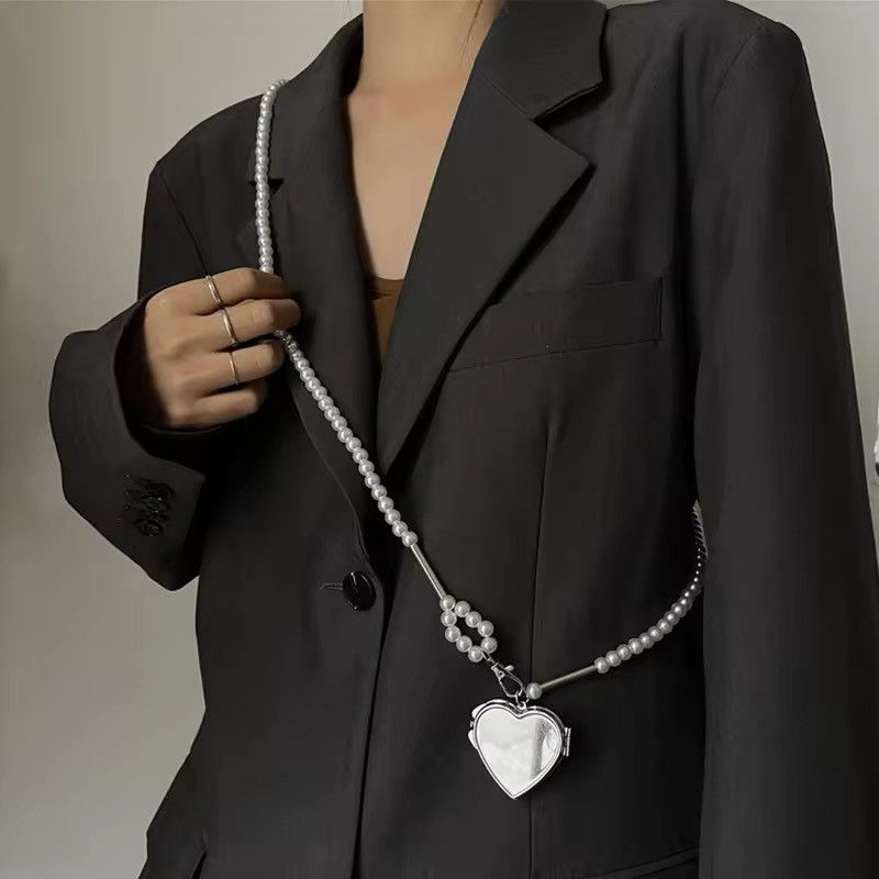 Designer Fashionable Pearl Strap Crossbody Mirror Belt Waist Chain Size ONE SIZE - 1 Thumbnail