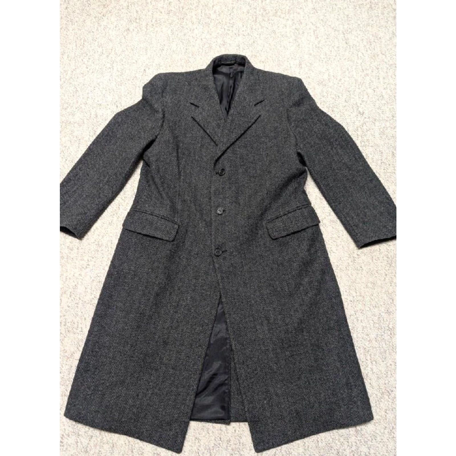 London Fog VINTAGE London Fog Tweed Overcoat Coat 44L Gray Donegal Wool Herringbone Wool long Top Coat Mens Size US L / EU 52-54 / 3 - 6 Thumbnail