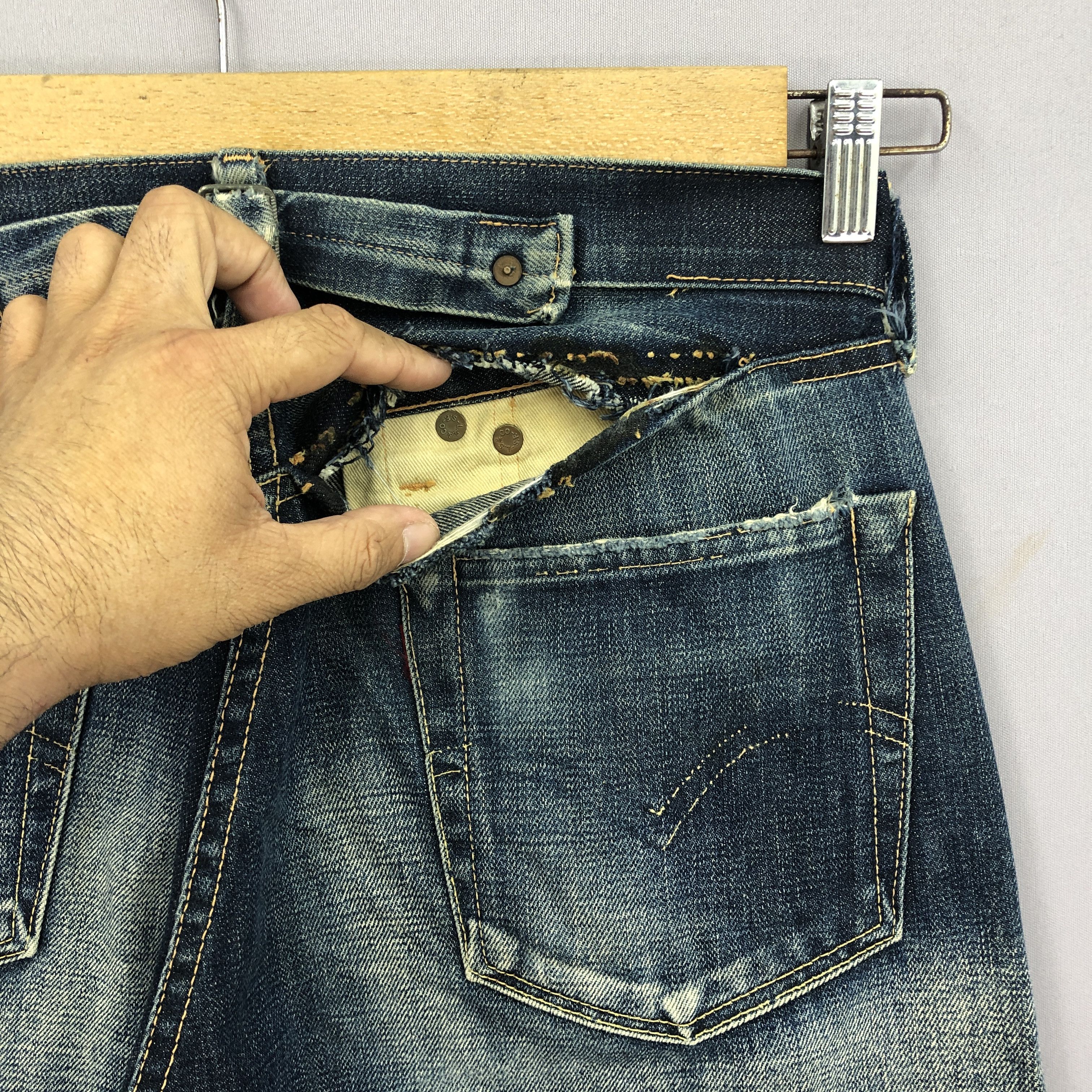 Levi's Vintage Levis 501 Selvedge Jeans Levi's Buckle Back Denim Size US 30 / EU 46 - 6 Thumbnail