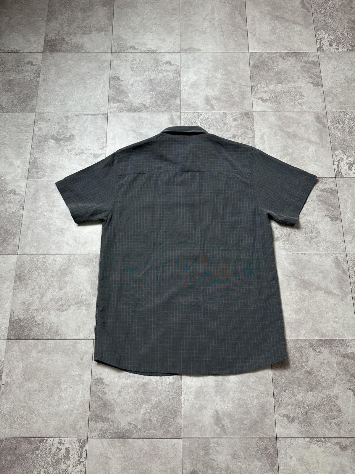 Oakley × Vintage Vintage Oakley Metal Logo Pockets Shirt Shirt Sleeve Sz M Size US M / EU 48-50 / 2 - 7 Thumbnail