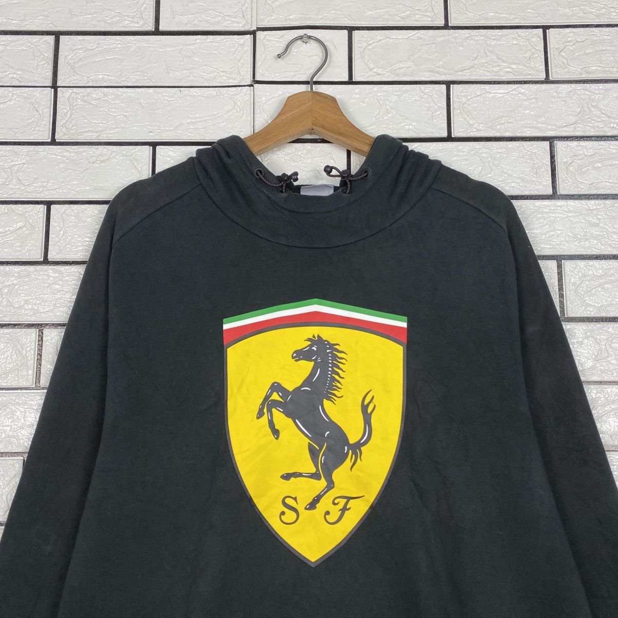 Japanese Brand Vintage Hoodie Pull Over Puma Ferrari Big Logo Size US L / EU 52-54 / 3 - 13 Thumbnail