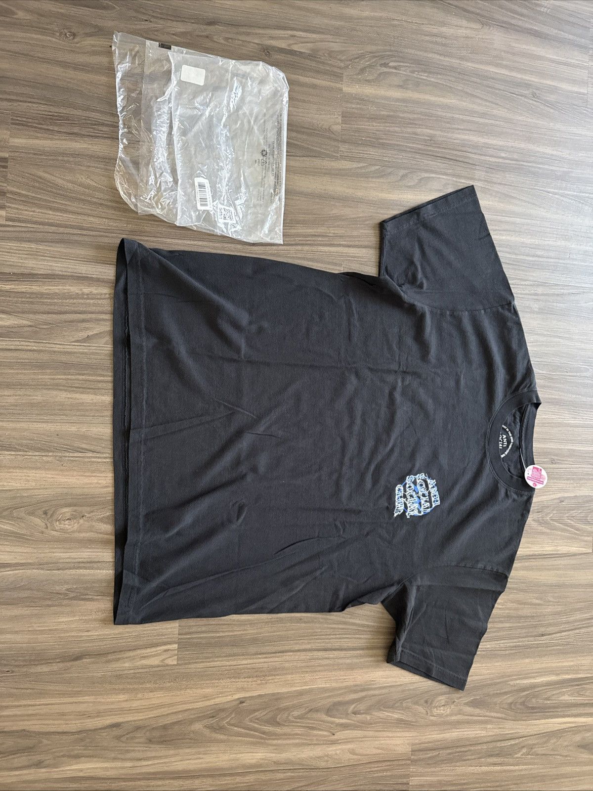 Anti Social Social Club × Fragment Design ASSC x Fragment Design Bolt Tee Black/Navy Size XL Brand New Size US XL / EU 56 / 4 - 1 Thumbnail