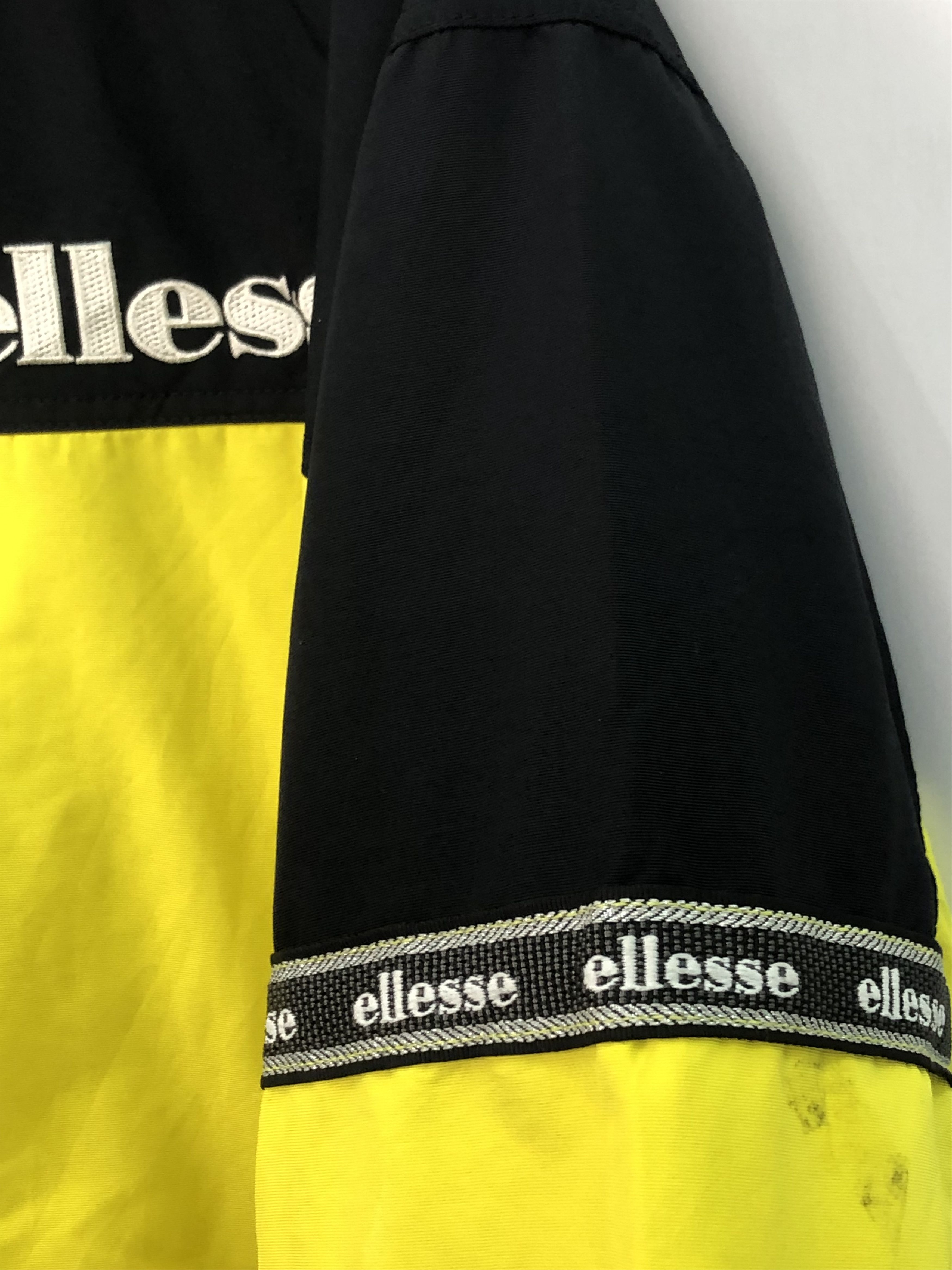 Ellesse Vintage Ellesse Surfing Zipper Jacket J0218 Size US L / EU 52-54 / 3 - 8 Thumbnail