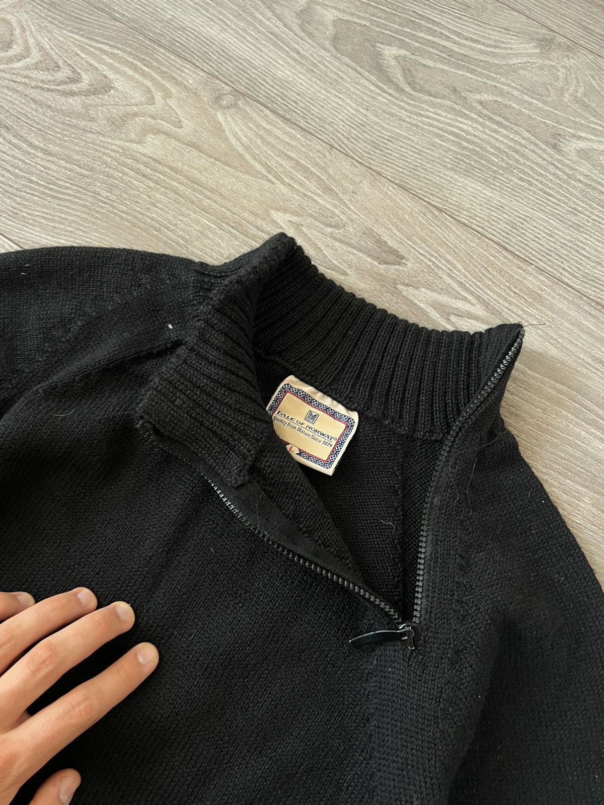 Dale Of Norway ‼️Vintage Dale of Norway 100% Wool Flame Opium Lampo Sweater‼️ Size US M / EU 48-50 / 2 - 14 Thumbnail