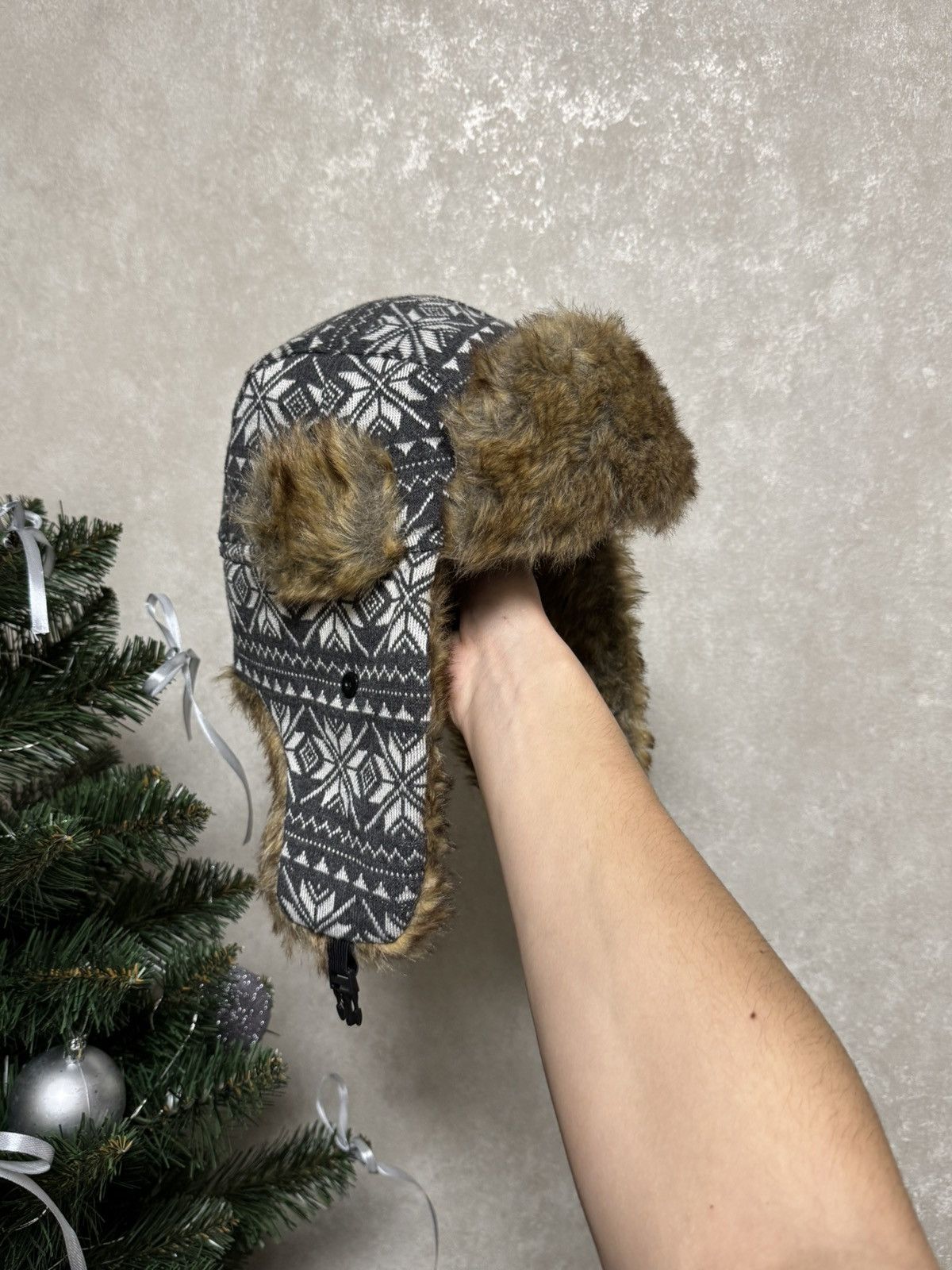 Other Vintage snow fur Y2K hype fluffy ushanka hat punk Size ONE SIZE - 3 Thumbnail