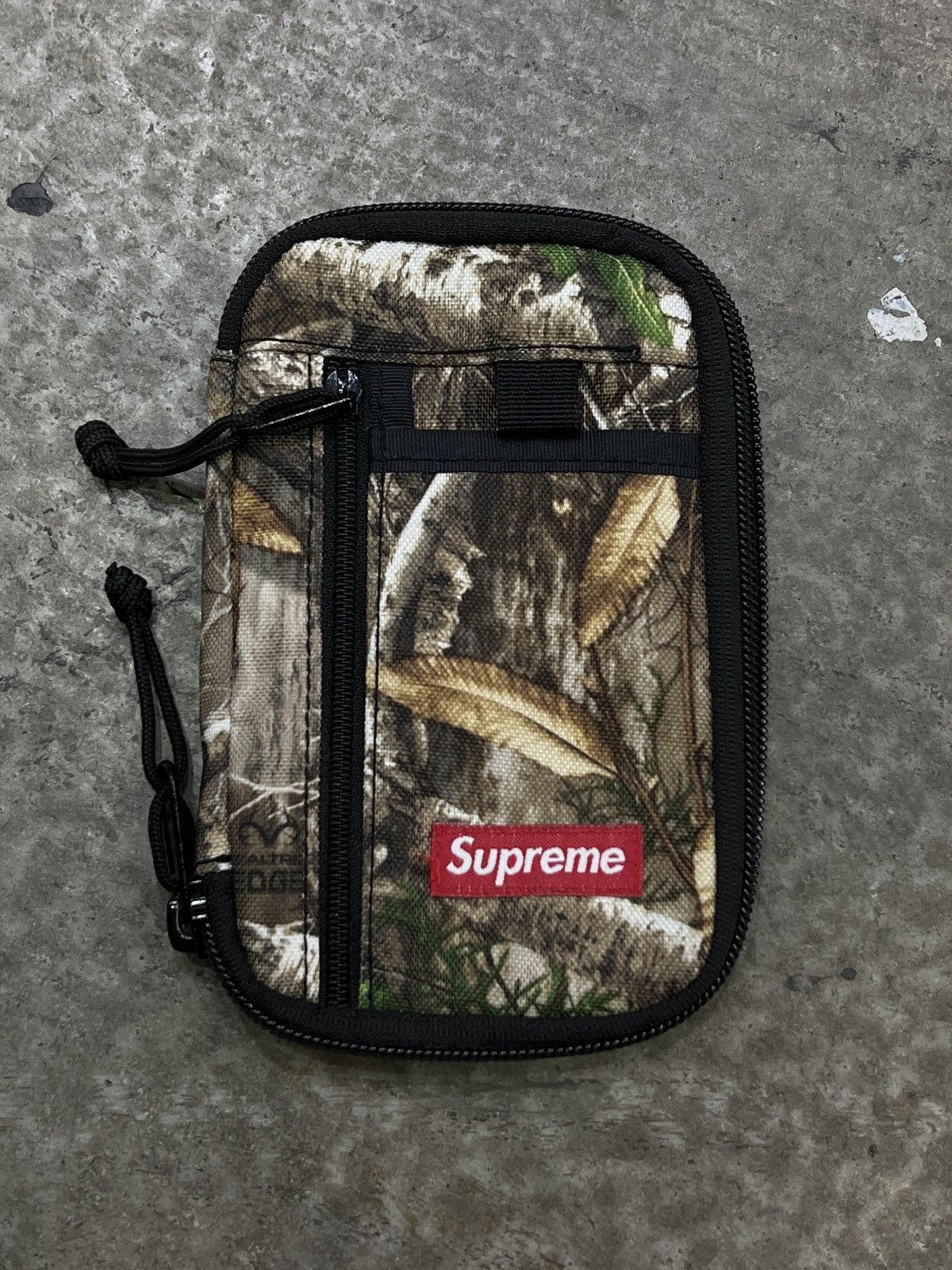 Supreme-Small-Zip-Pouch-Tree-