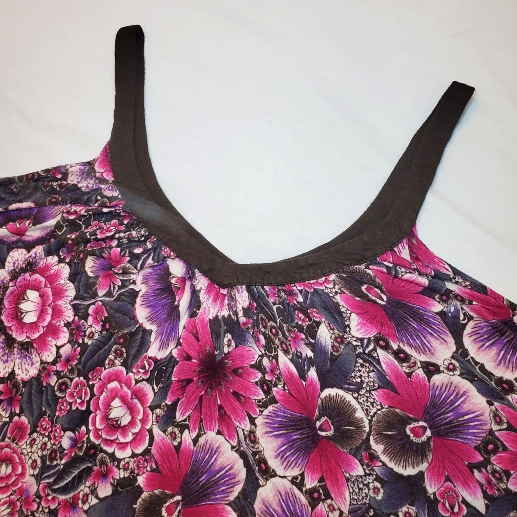 Free People VINTAGE Free People Tank Top Cropped Oversized Pink Floral Sleeveless V-Neck Cropped Shirt Womens HB Hippie Bohemian Casual Summer M? Size L / US 10 / IT 46 - 2 Thumbnail