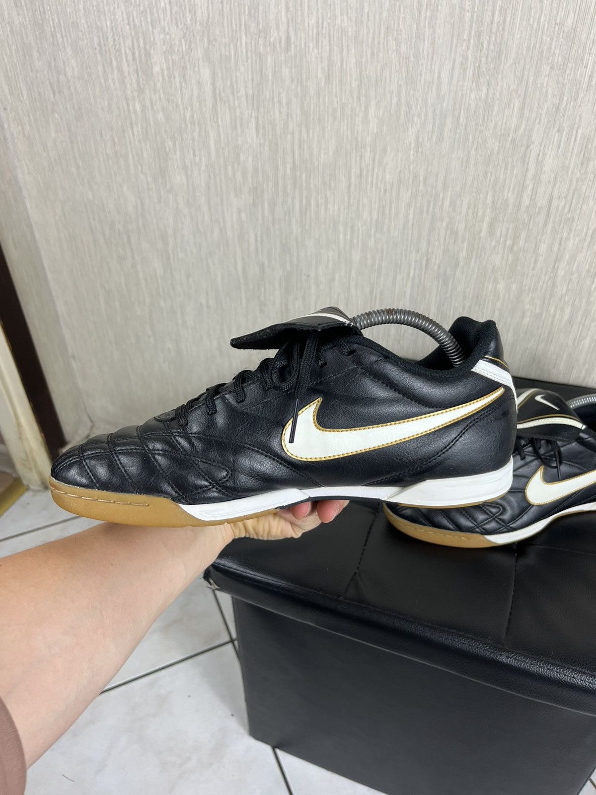 Nike × Vintage Vintage Nike Tiempo y2k soccer shoes Ronaldinho bloke core Size US 9.5 / EU 42-43 - 6 Thumbnail