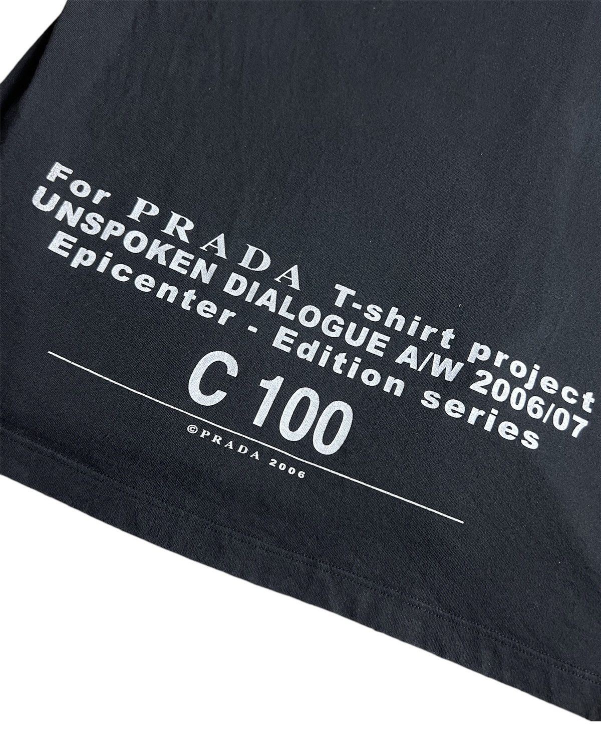 Prada Prada A/W 2006/07 Unspoken Dialogue T-Shirt Size US M / EU 48-50 / 2 - 7 Thumbnail