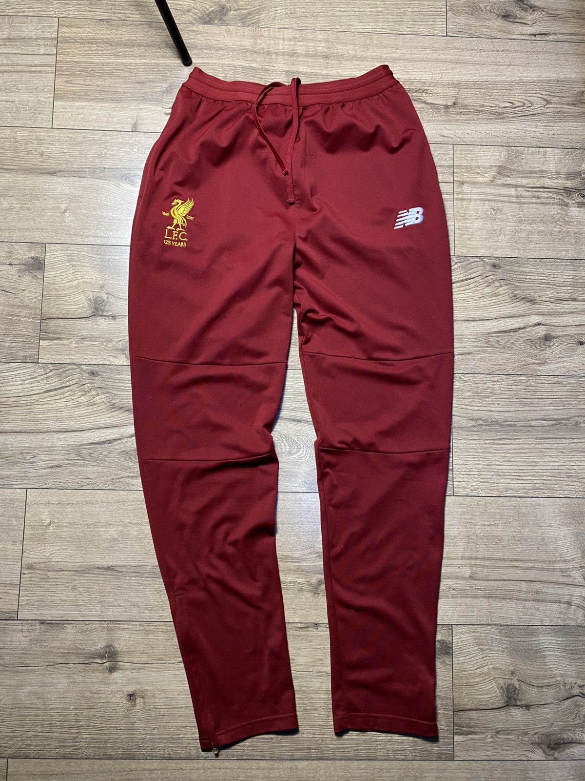 Nike New Balance Liverpool Fc 125 Years Tracksuit 2017-18 Sz L Size US L / EU 52-54 / 3 - 8 Thumbnail