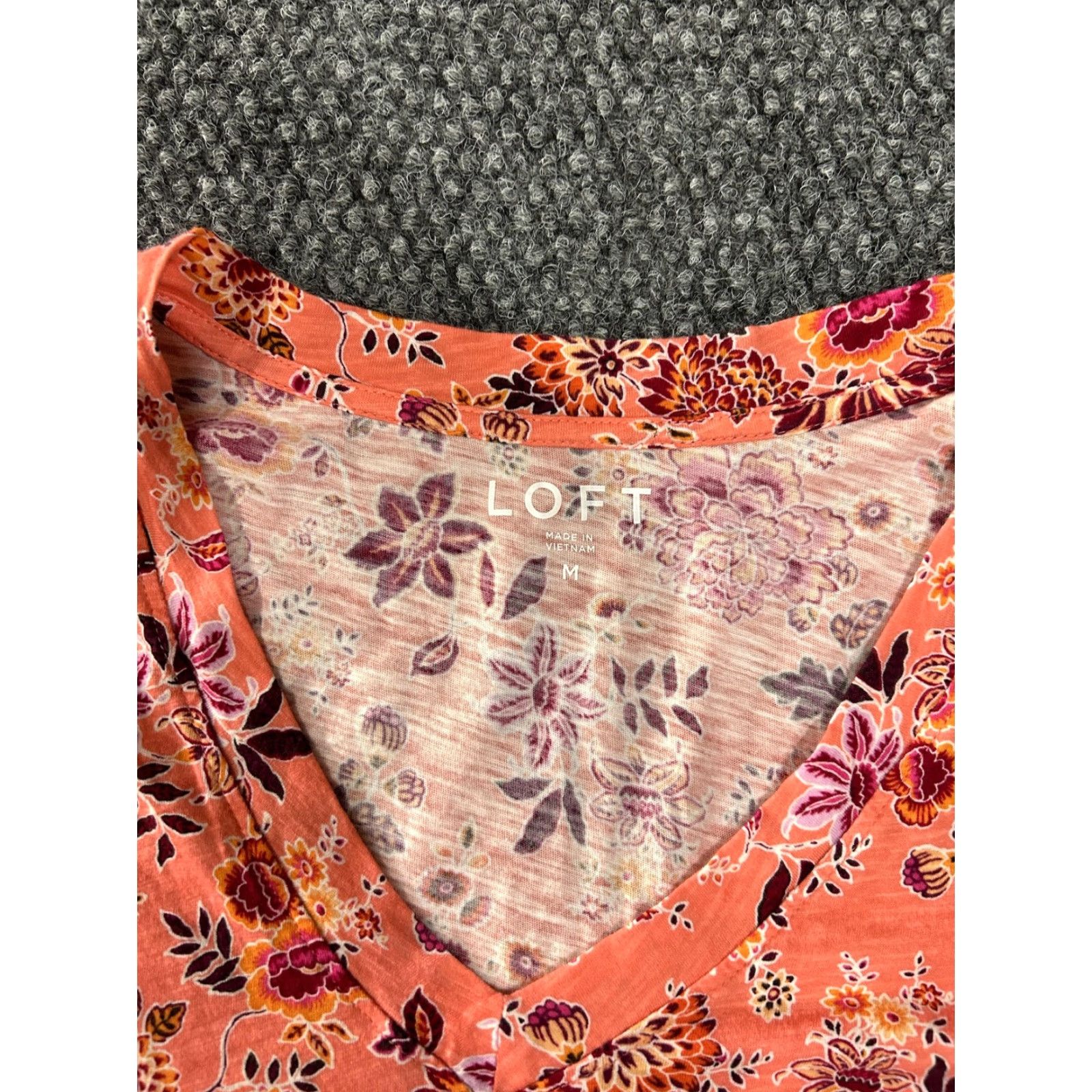 Loft Loft Shirt Womens Medium Orange Floral V-Neck Short Sleeve Cotton Tee Top Size M / US 6-8 / IT 42-44 - 5 Thumbnail