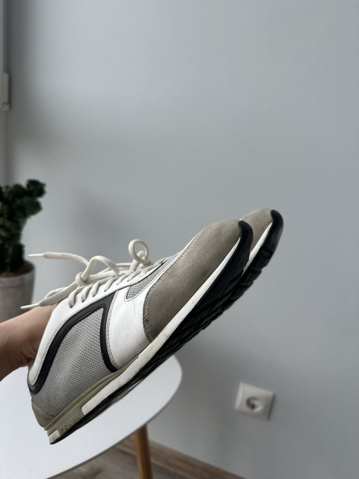 Prada Prada Leather Sneakers Shoes Tab Logo Luxury Y2K Size US 9 / EU 42 - 11 Thumbnail