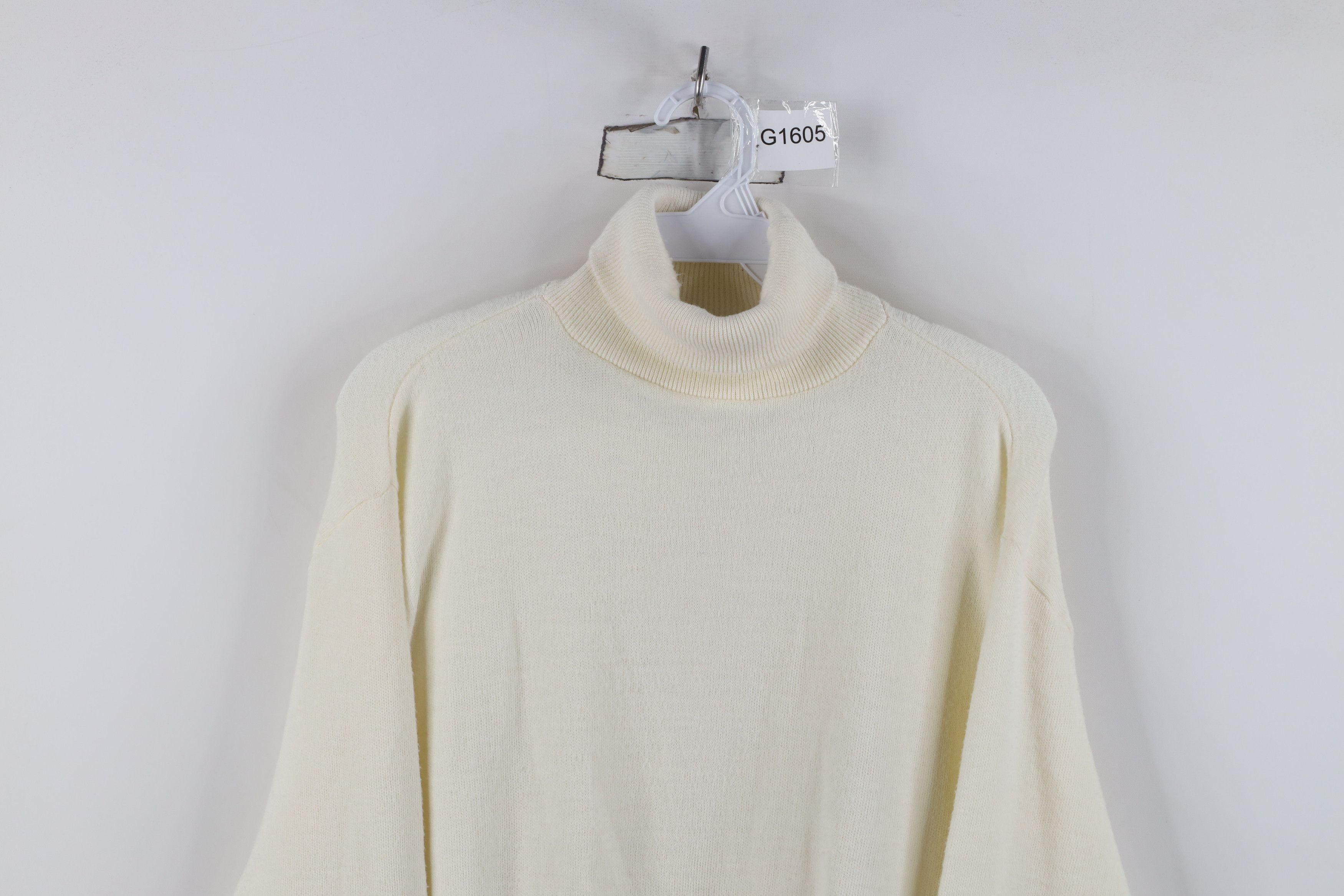 Vintage Vintage 70s Streetwear Knit Turtleneck Sweater Cream USA Size L / US 10 / IT 46 - 2 Thumbnail