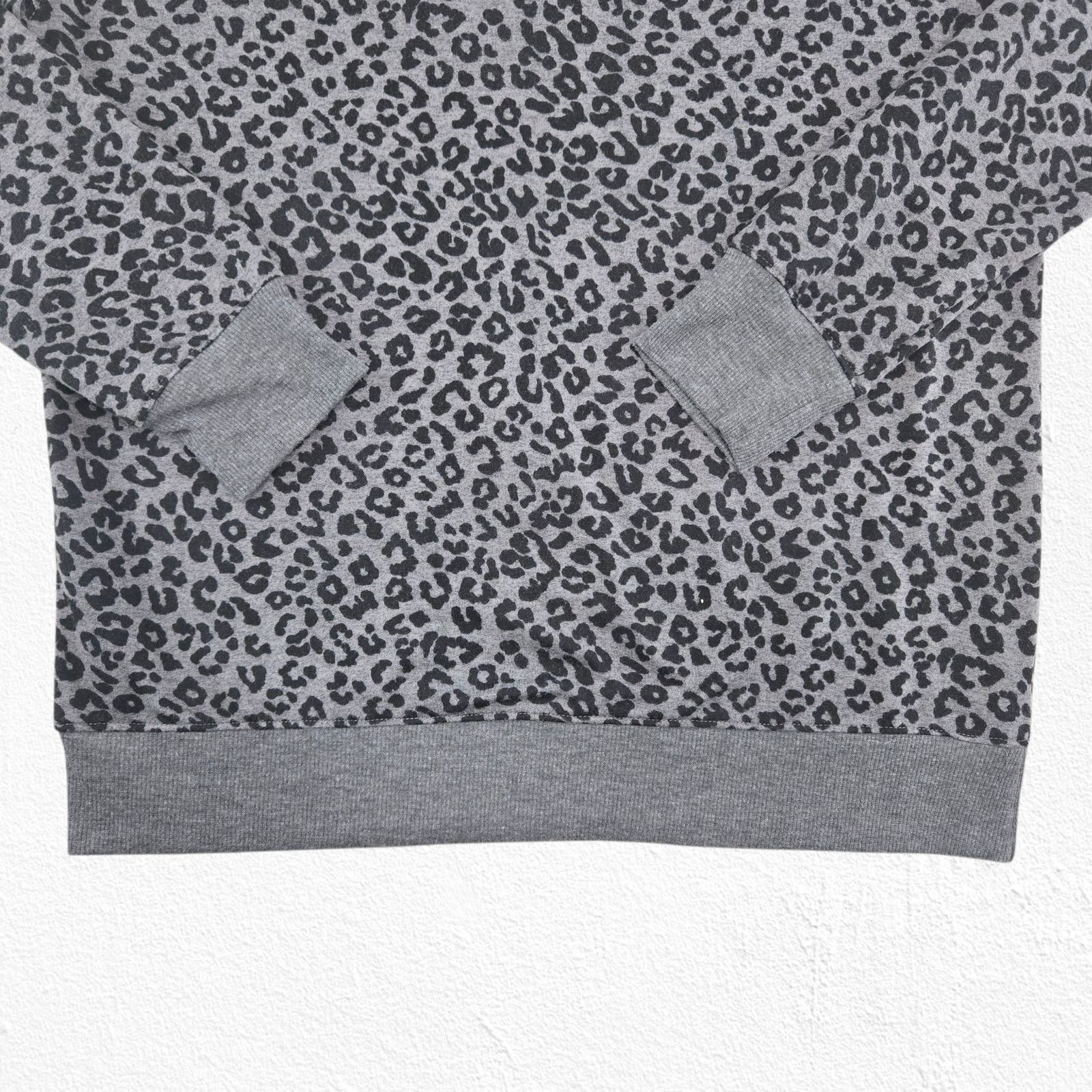 Splendid Splendid Leopard Print Gray Pullover Sweatshirt Size Small Size S / US 4 / IT 40 - 6 Thumbnail