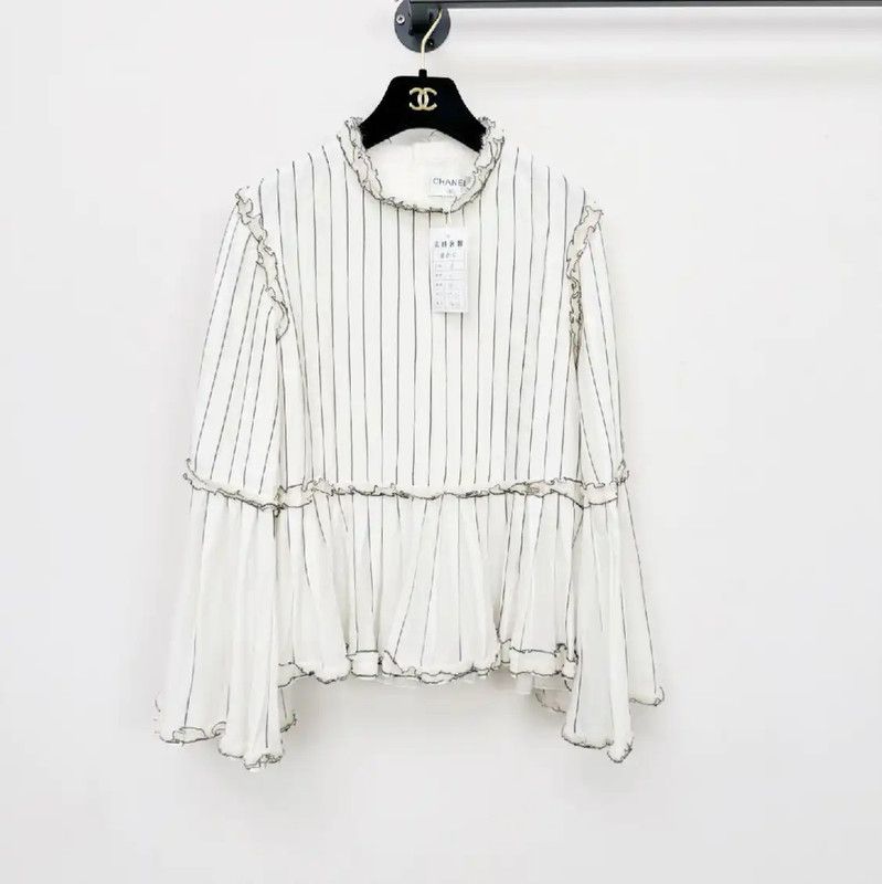 Chanel Chanel White Long Sleeve Top with Stripes 0089 Size S / US 4 / IT 40 - 1 Thumbnail