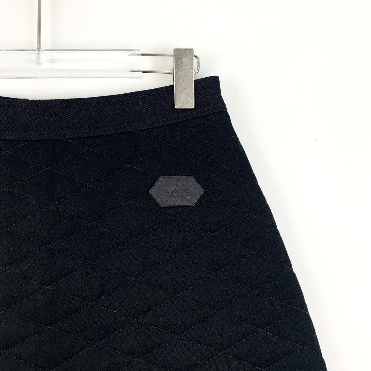Louis Vuitton Louis Vuitton Diamond Check Monogram Casual Skirt K26WX Size 27" / US 4 / IT 40 - 2 Thumbnail
