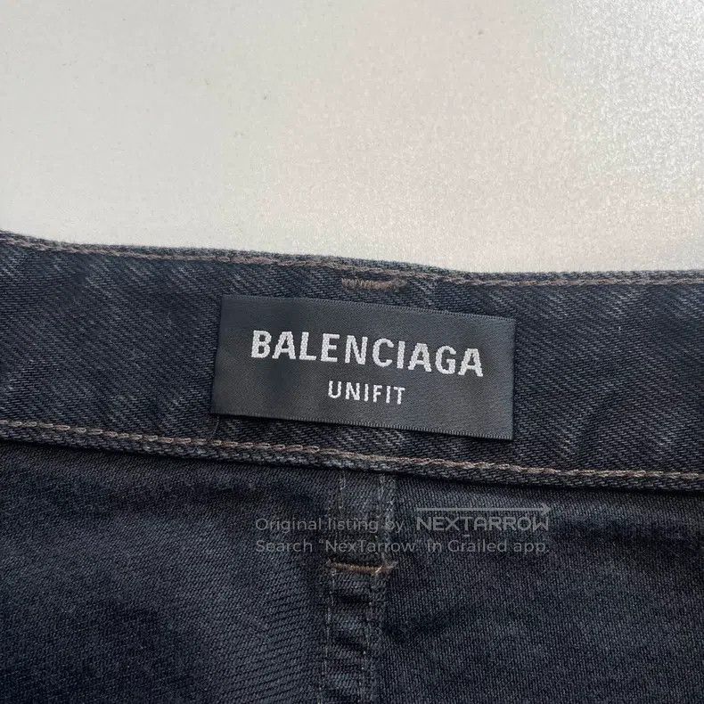 Balenciaga Balenciaga size XS Game Emblem Jeans Size US 27 - 4 Thumbnail