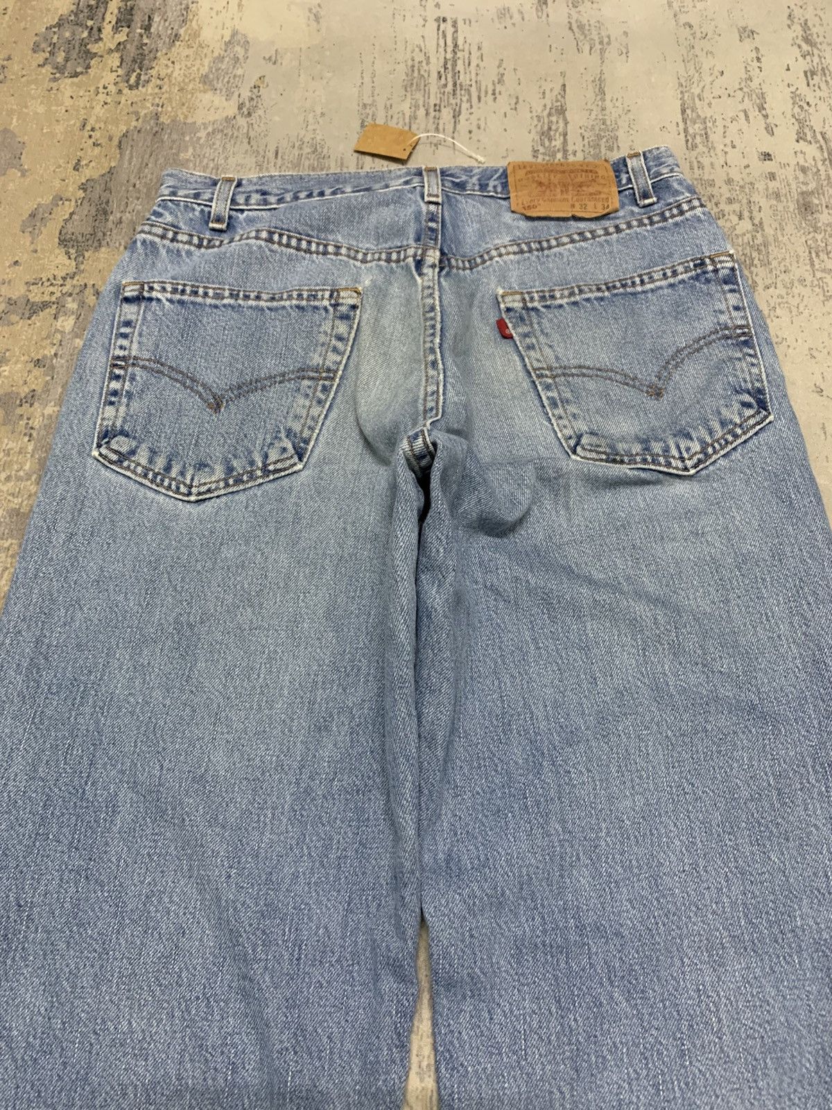 Levi's VTG 90s Levi's 550 Relaxed Fit Tapered Leg Jeans Light Wash Size US 31 - 7 Thumbnail