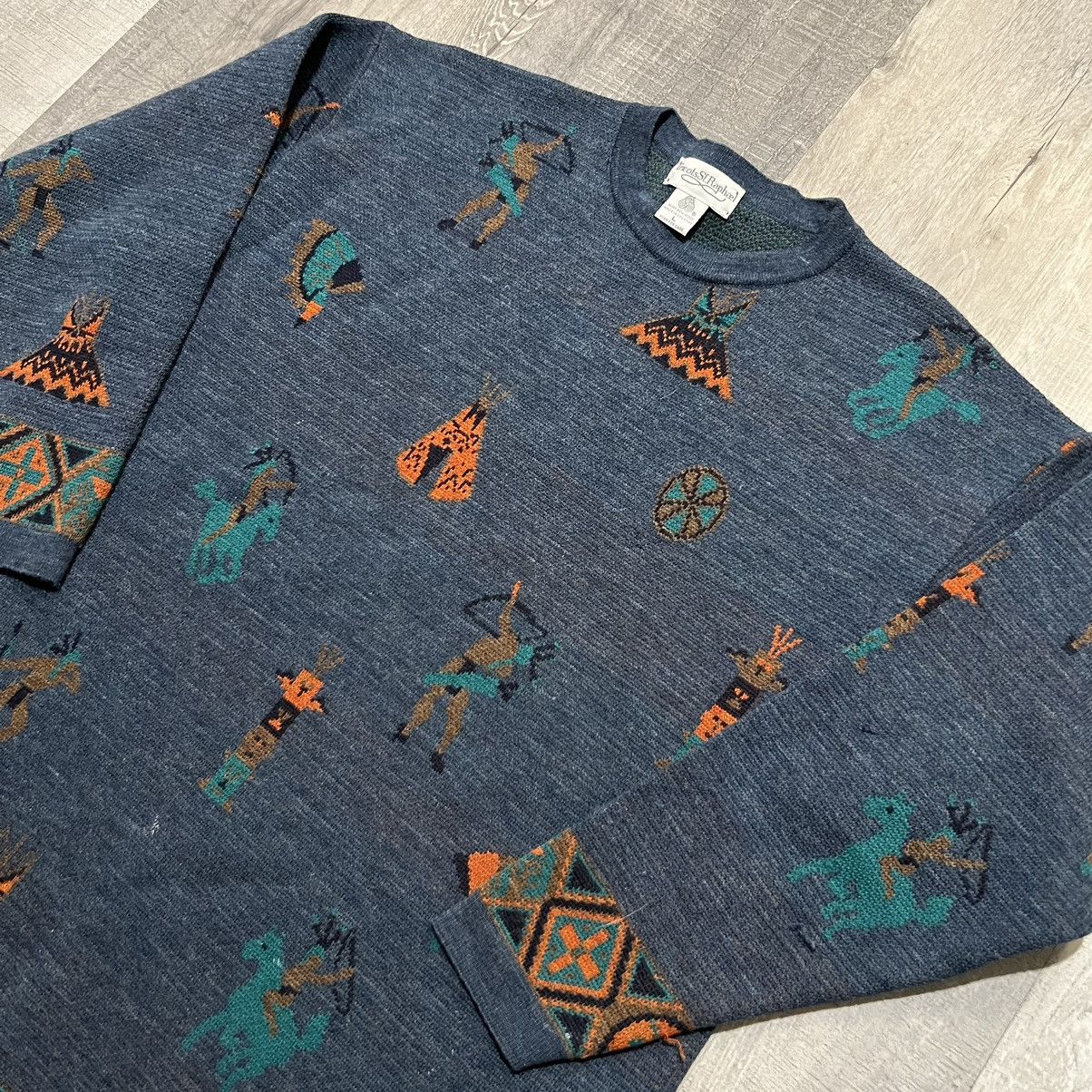 Tricots St. Raphael × Vintage VTG Tricots St. Raphael Wool Knit Native American Sweater Size US L / EU 52-54 / 3 - 3 Thumbnail