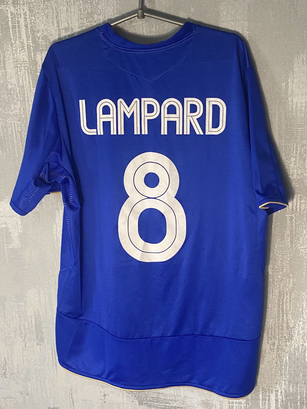 Umbro Vintage Chelsea Umbro Soccer Jersey 2005/06 Cup #8 Lampard Size US XL / EU 56 / 4 - 2 Thumbnail