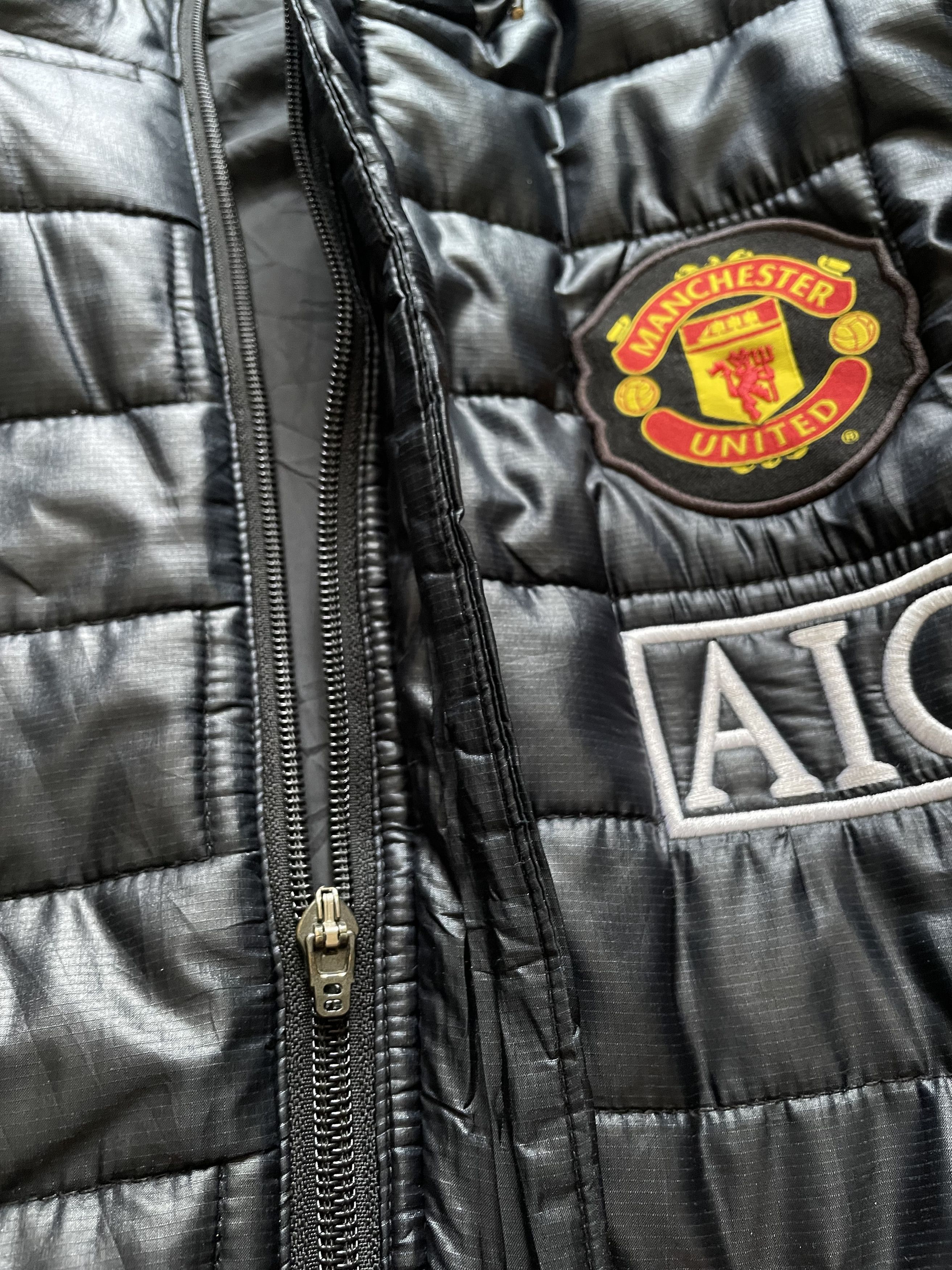 Nike 2009-10 Manchester United Nike Padded Bench Coat Size US M / EU 48-50 / 2 - 5 Thumbnail