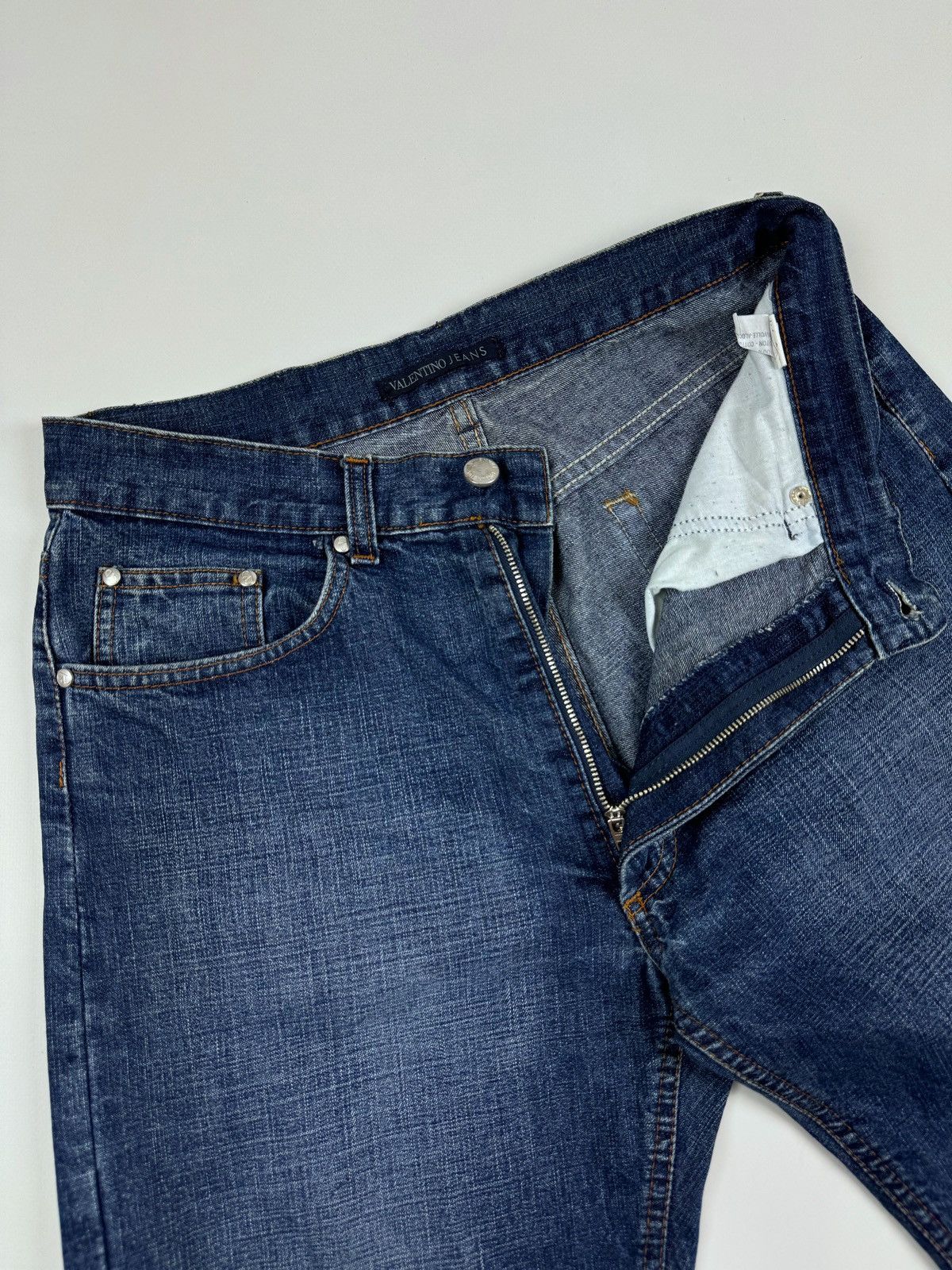Valentino Vintage Valentino Jeans Washed Denim Jeans Pants Size US 33 - 8 Thumbnail