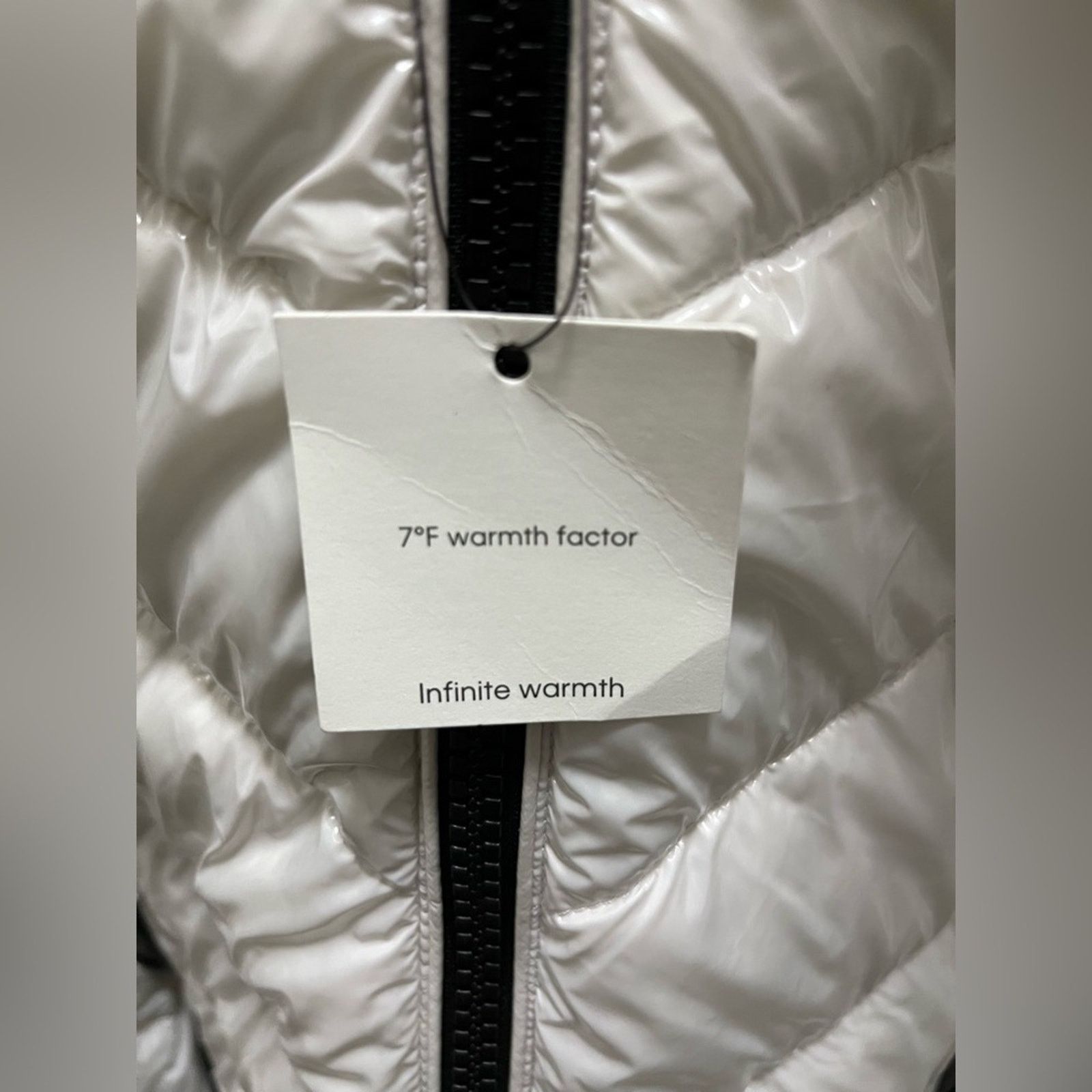 Calvin Klein Calvin Klein Womens L Chevron Hood Jacket White Sorona CK Size L / US 10 / IT 46 - 2 Thumbnail