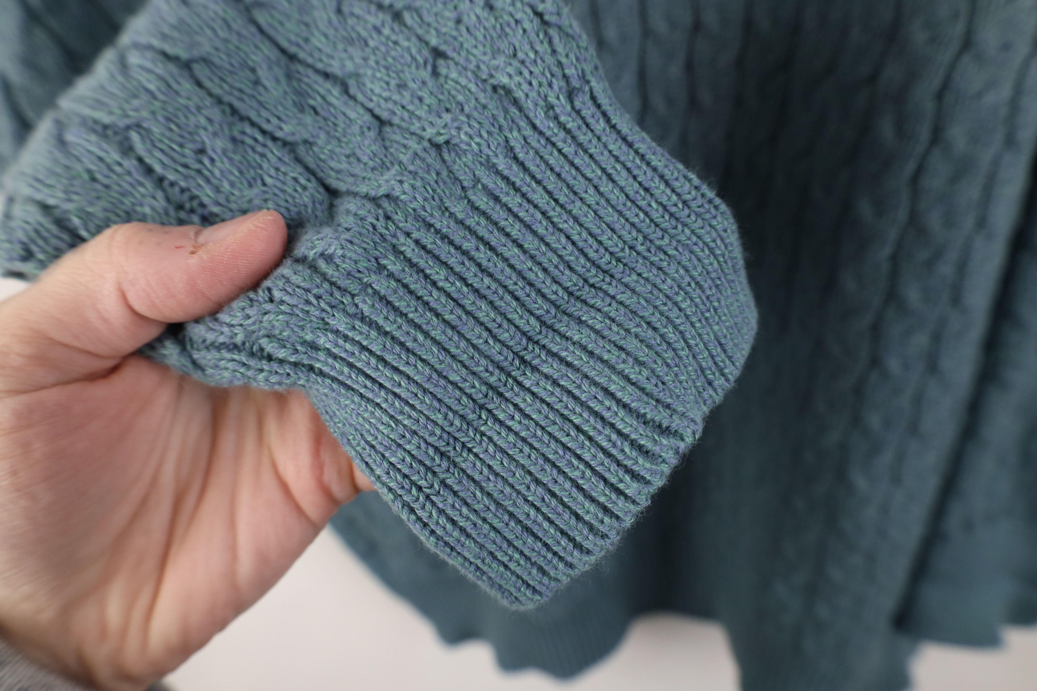 Vintage Vintage 90s Streetwear Cable Knit V-Neck Sweater Blue USA Size US XL / EU 56 / 4 - 7 Thumbnail