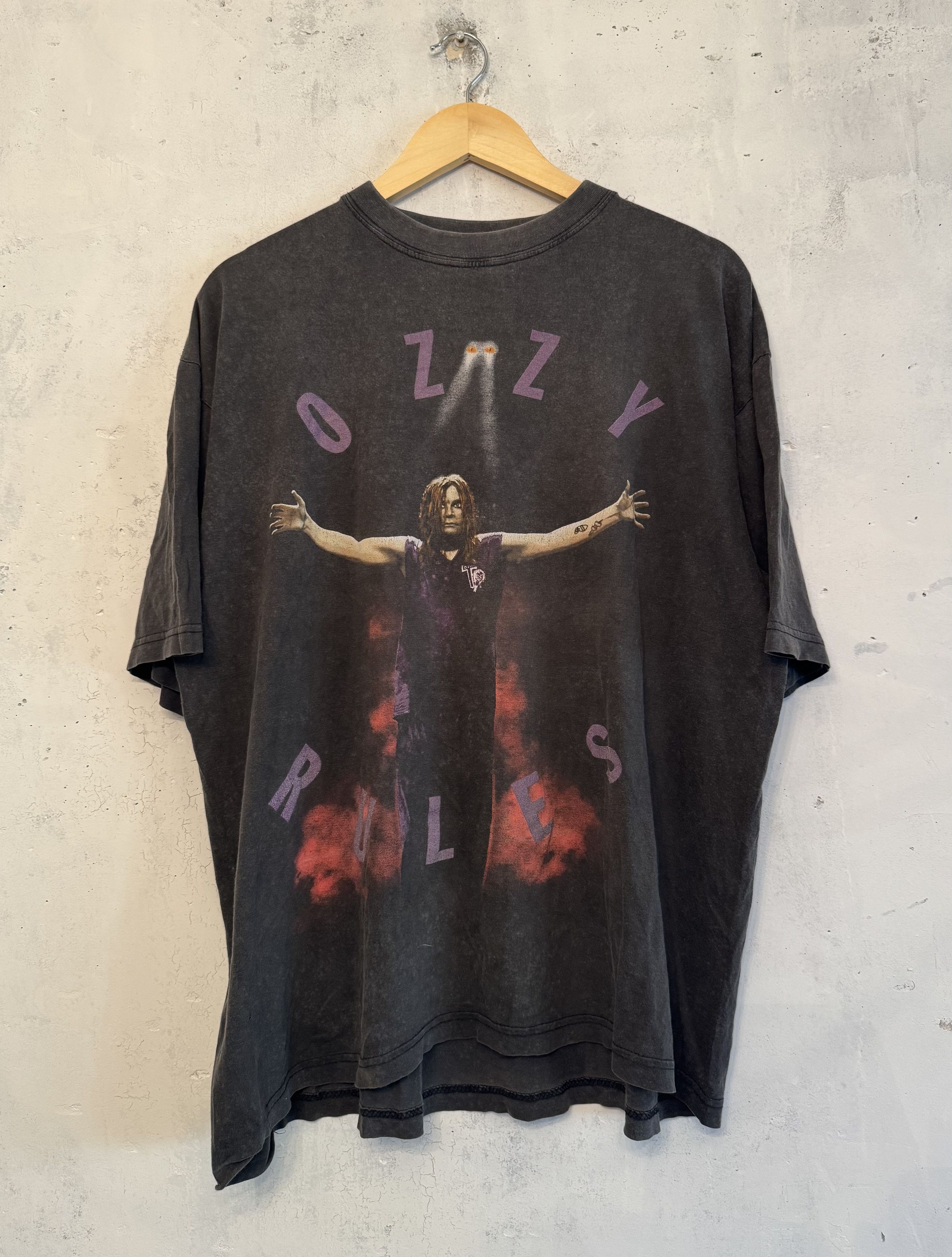 Band Tees Vintage 90s Ozzy Osbourne Rules Black Sabbath Band T-shirt Size US XL / EU 56 / 4 - 1 Thumbnail
