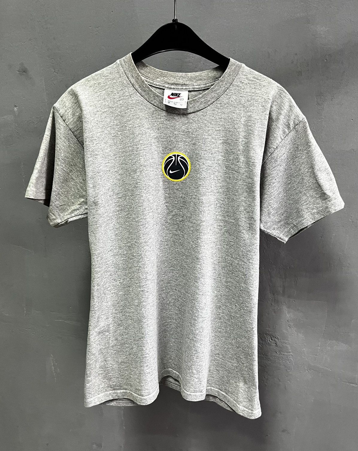 Nike × Vintage Nike basketball t shirt vintage Size US S / EU 44-46 / 1 - 1 Thumbnail