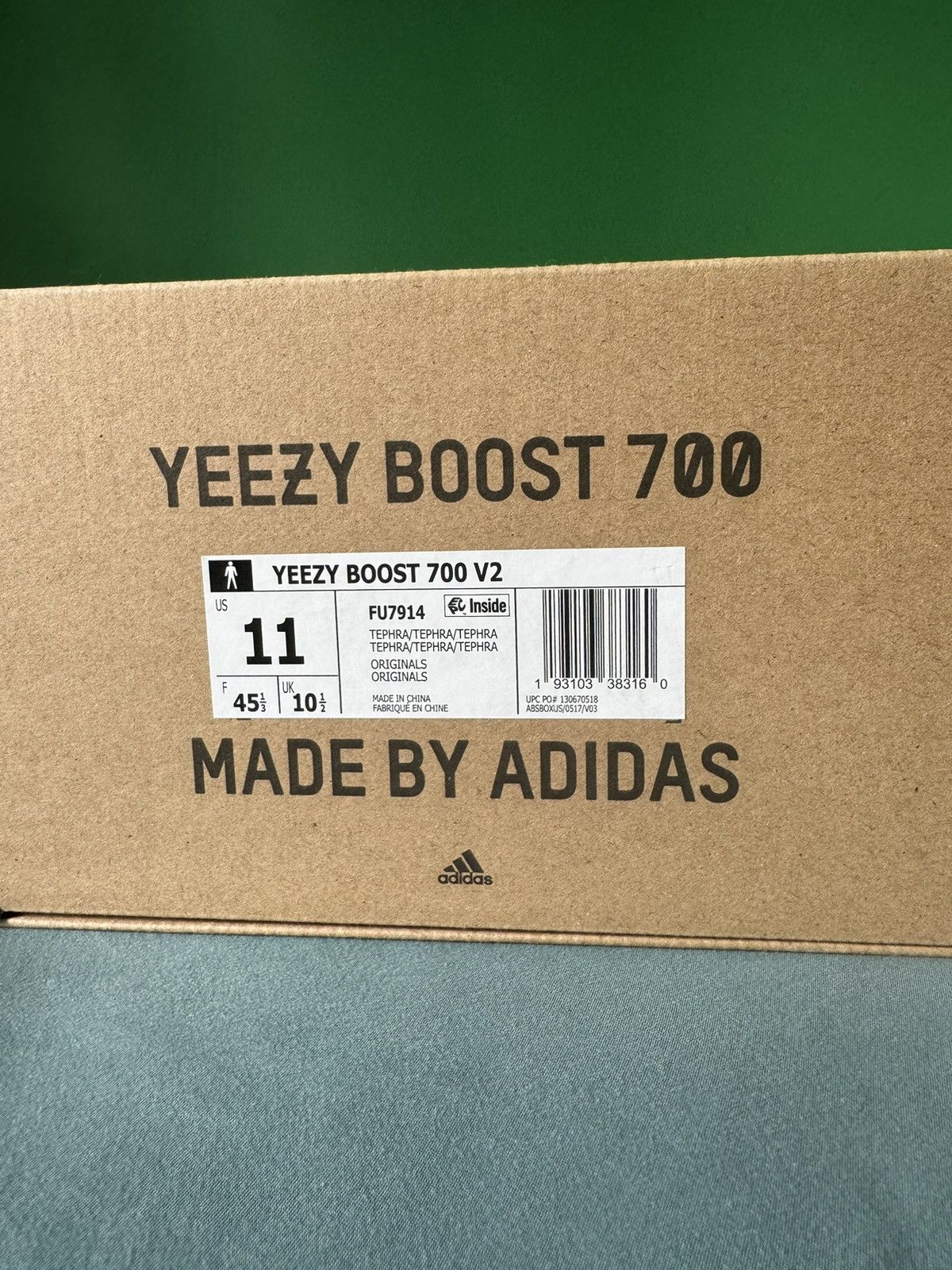 Adidas Adidas Yeezy 700 V2 Tephra 2019 Size US 11 / EU 44 - 12 Thumbnail