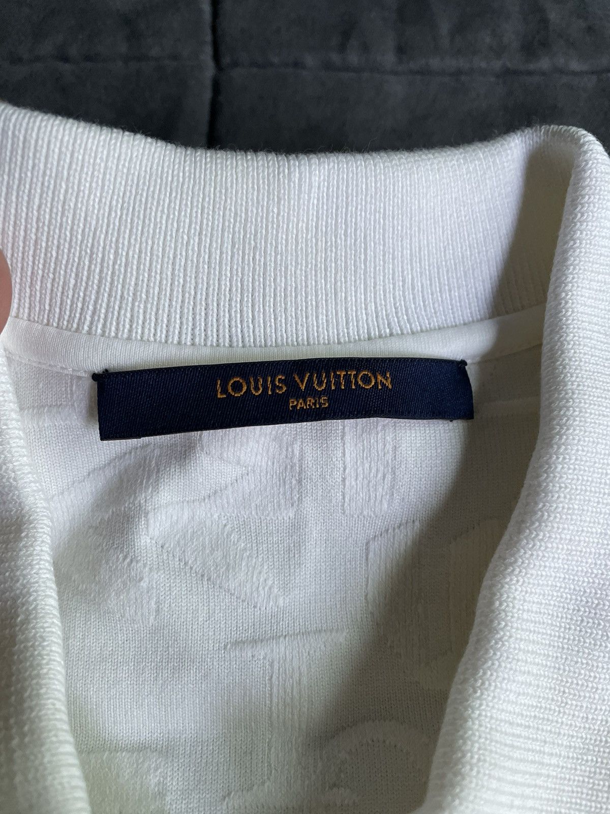 Louis Vuitton Louis Vuitton Terry Cloth Logo Shirt Size US M / EU 48-50 / 2 - 8 Thumbnail