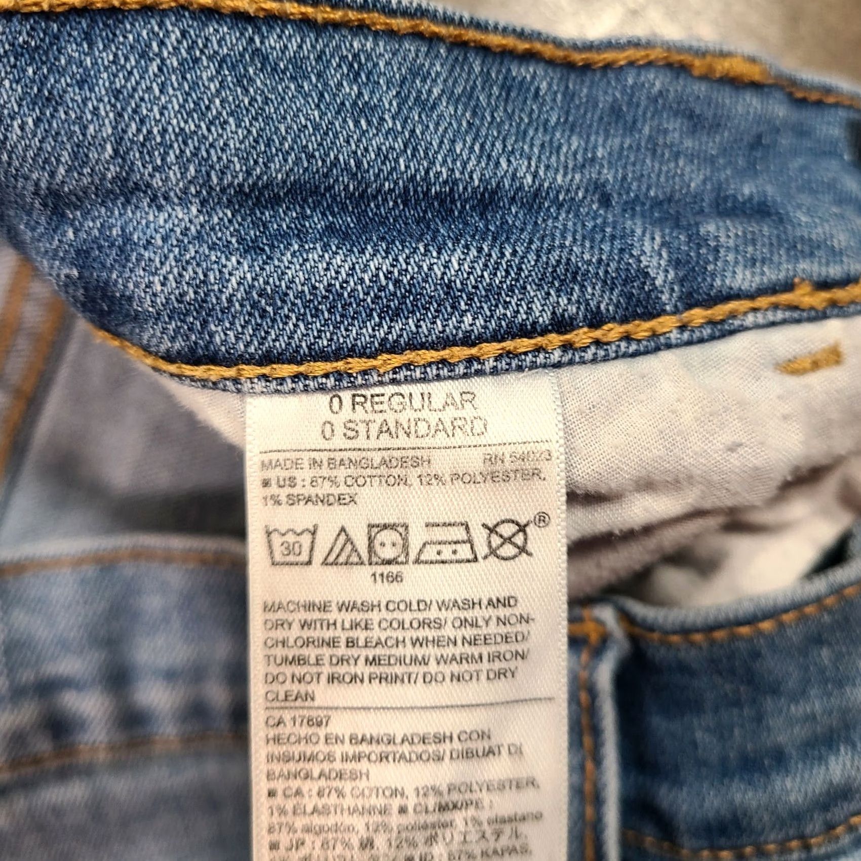 Old Navy Old Navy Shorts Shorts Womens 0 Blue Cut-Off Low Rise Stretch Distress Stone Wash Denim Size 27" / US 4 / IT 40 - 4 Thumbnail
