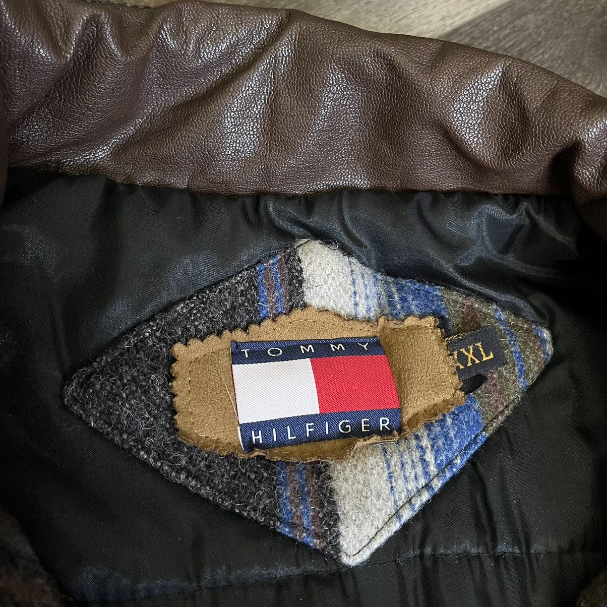 Tommy Hilfiger Vintage 1990s Tommy Hilfiger Stripe Wool Heavy Jacket Lined Size US XXL / EU 58 / 5 - 6 Thumbnail