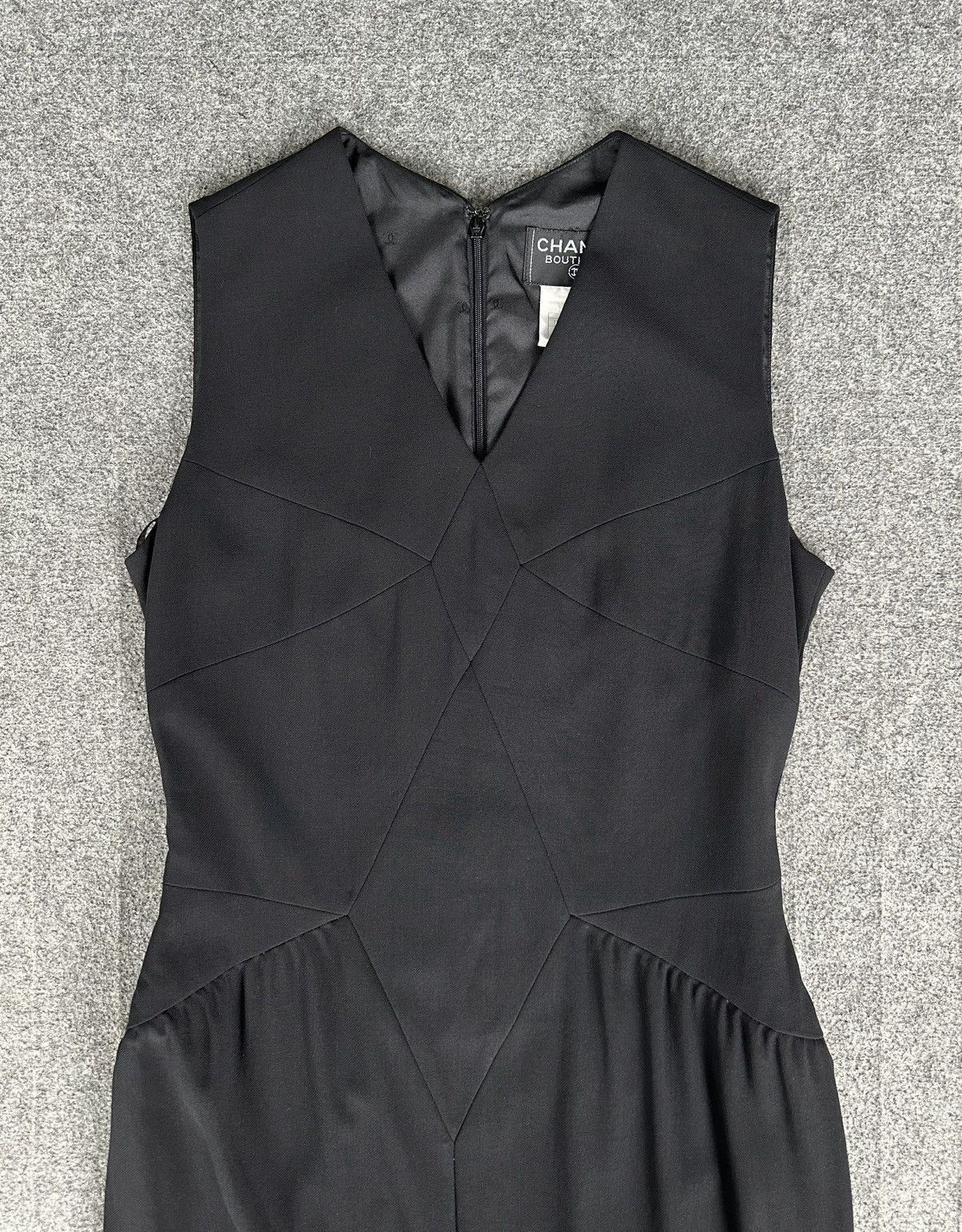 Chanel Chanel - Karl Lagerfeld S/S98 V-Neck Narrow Waist Wool Dress Size XS / US 0-2 / IT 36-38 - 4 Thumbnail