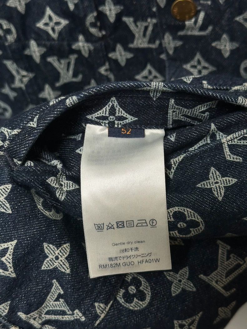 Louis Vuitton Louis Vuitton Original full-print presbyopic denim jacket Size US L / EU 52-54 / 3 - 7 Thumbnail
