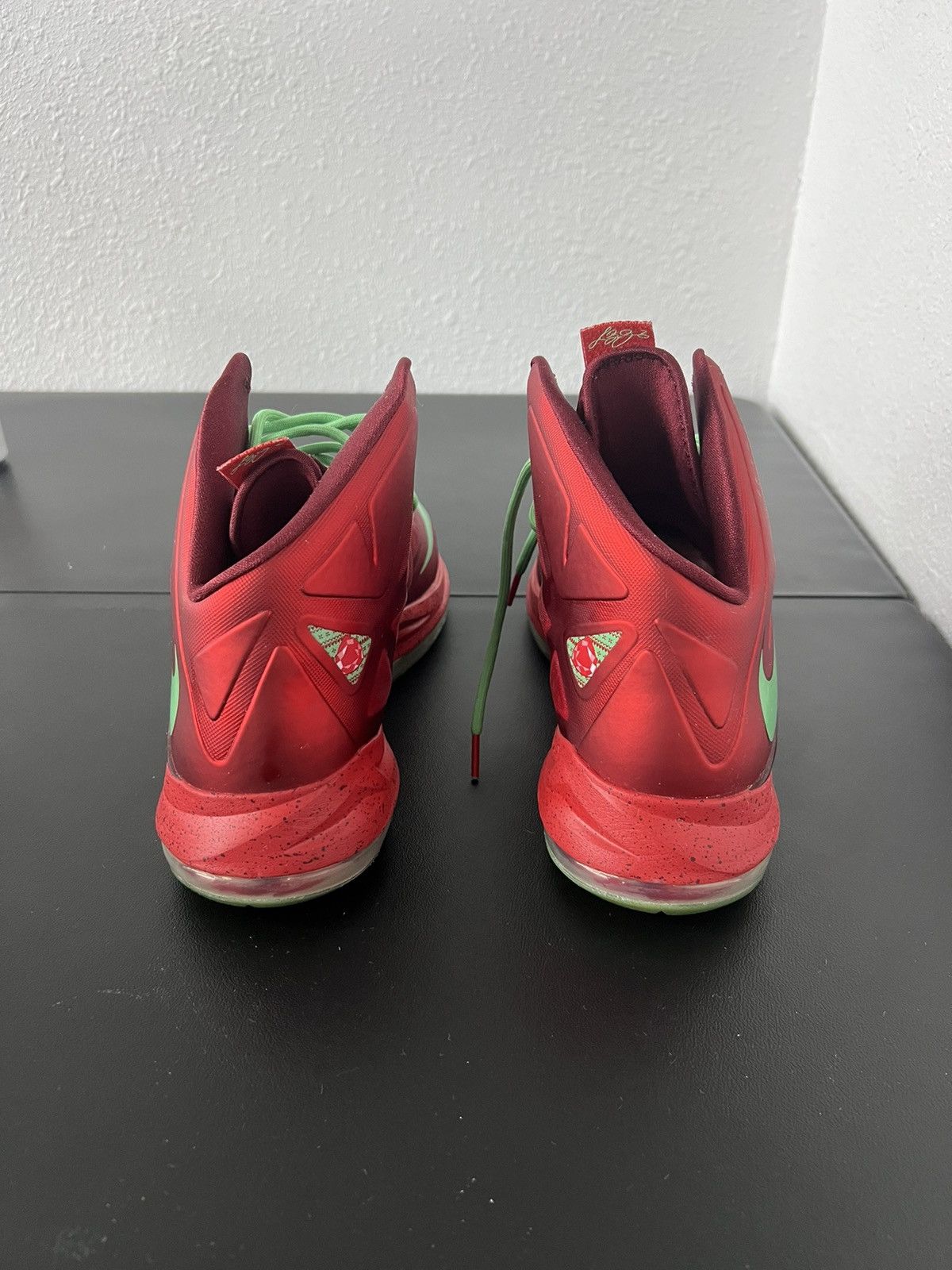 Nike LeBron 10 Christmas Size US 12 / EU 45 - 4 Thumbnail